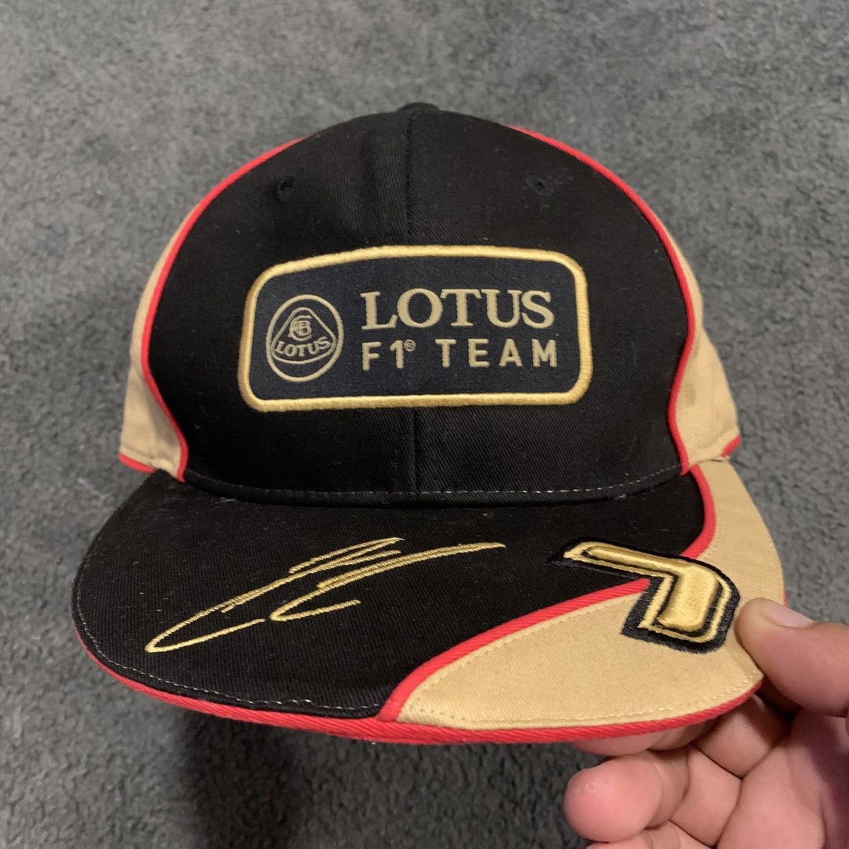 Formula 1 RARE Kimi Räikkönen 2013 Lotus F1 "The Iceman" Cap Size ONE SIZE - 1 Thumbnail