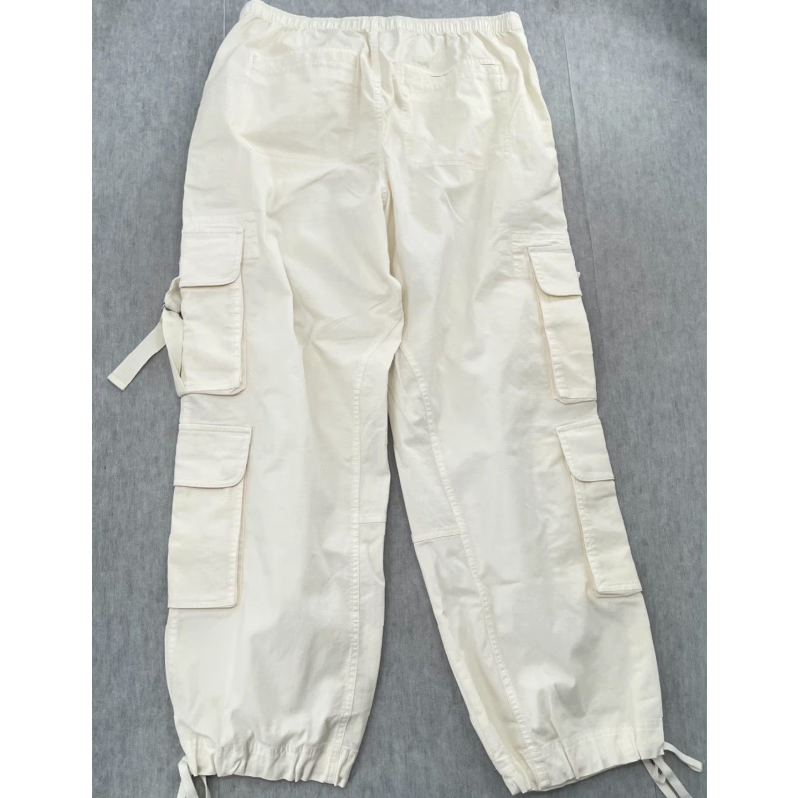 Abercrombie & Fitch ABERCROMBIE & FITCH Cargo Pants Womens Large Ivory High Rise Tapered Baggy NEW Size 36" / US 14 / IT 50 - 2 Thumbnail