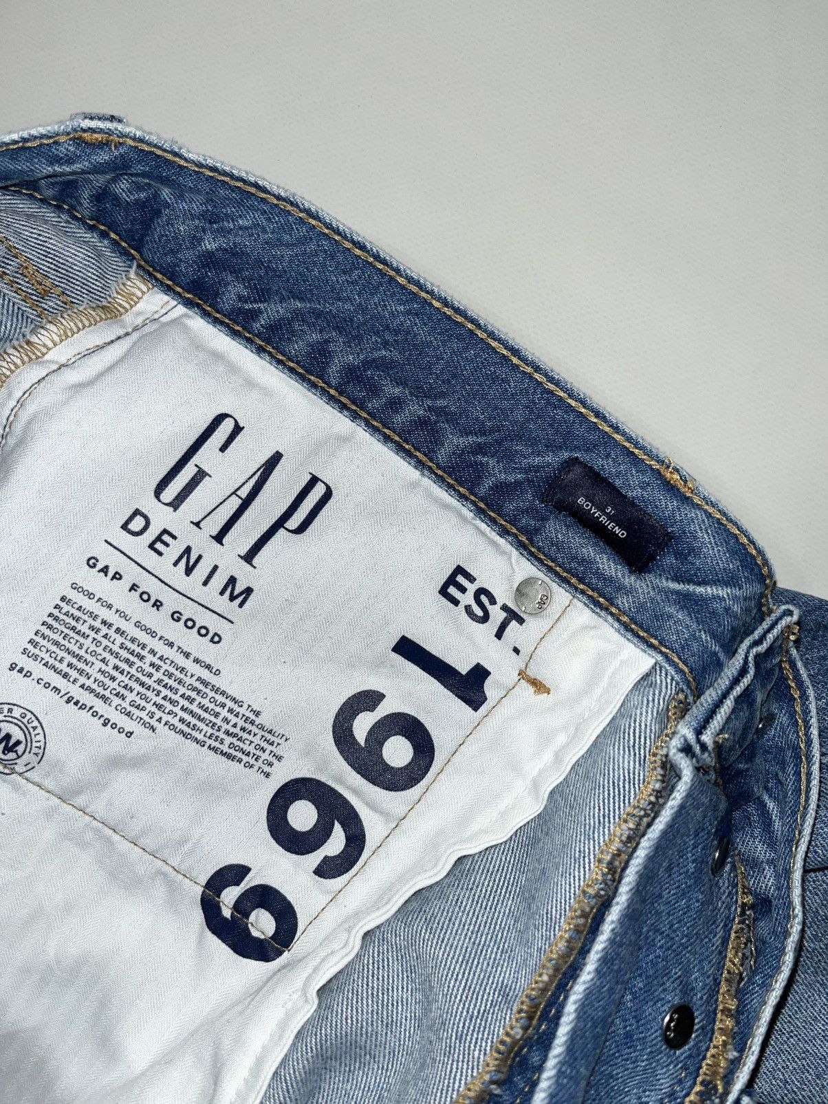 Gap Vintage GAP denim distressed boyfriend blue jeans Size US 31 - 4 Thumbnail