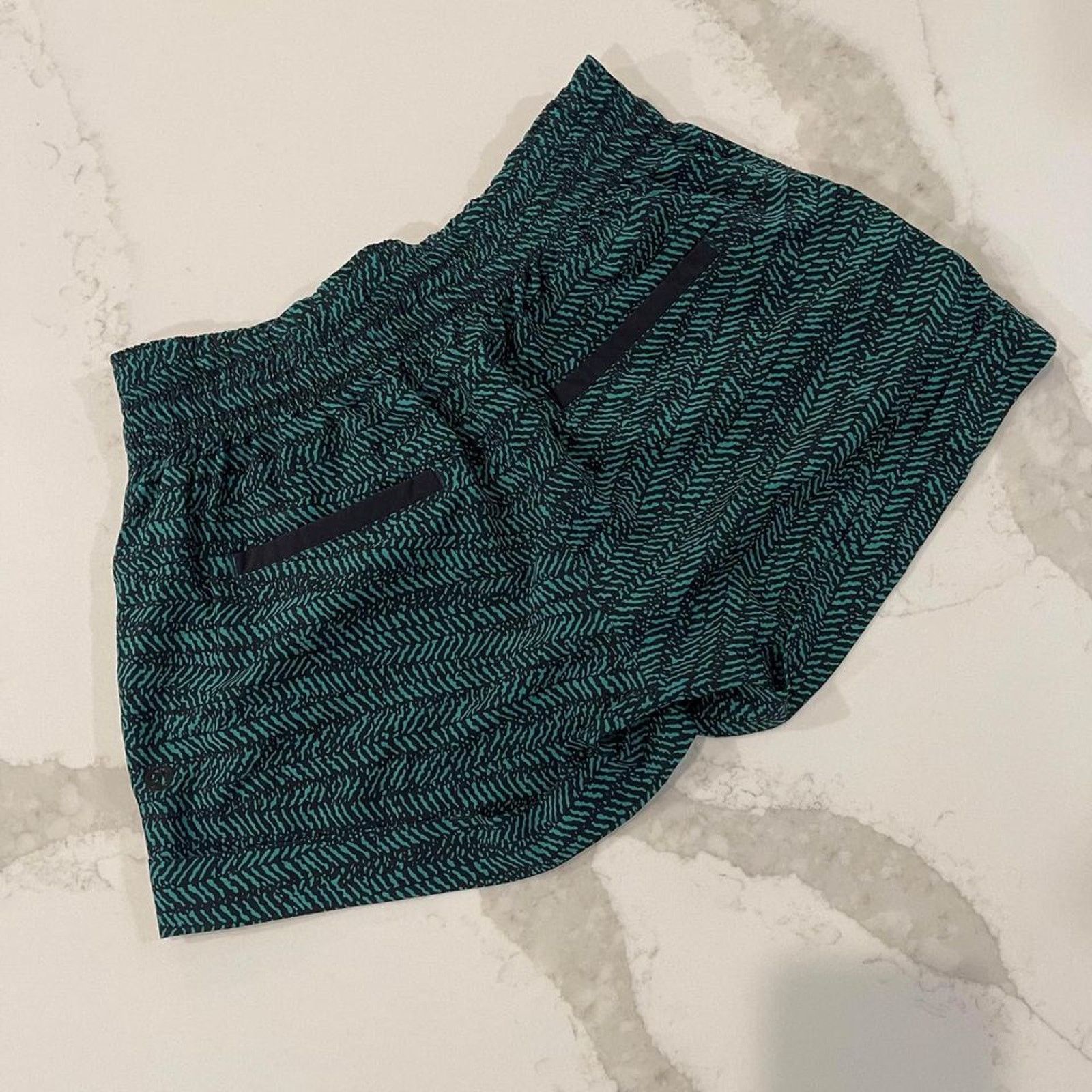Lululemon Lululemon Spring Break Away Short Mini Green Black Women's 4 Size 27" / US 4 / IT 40 - 4 Thumbnail