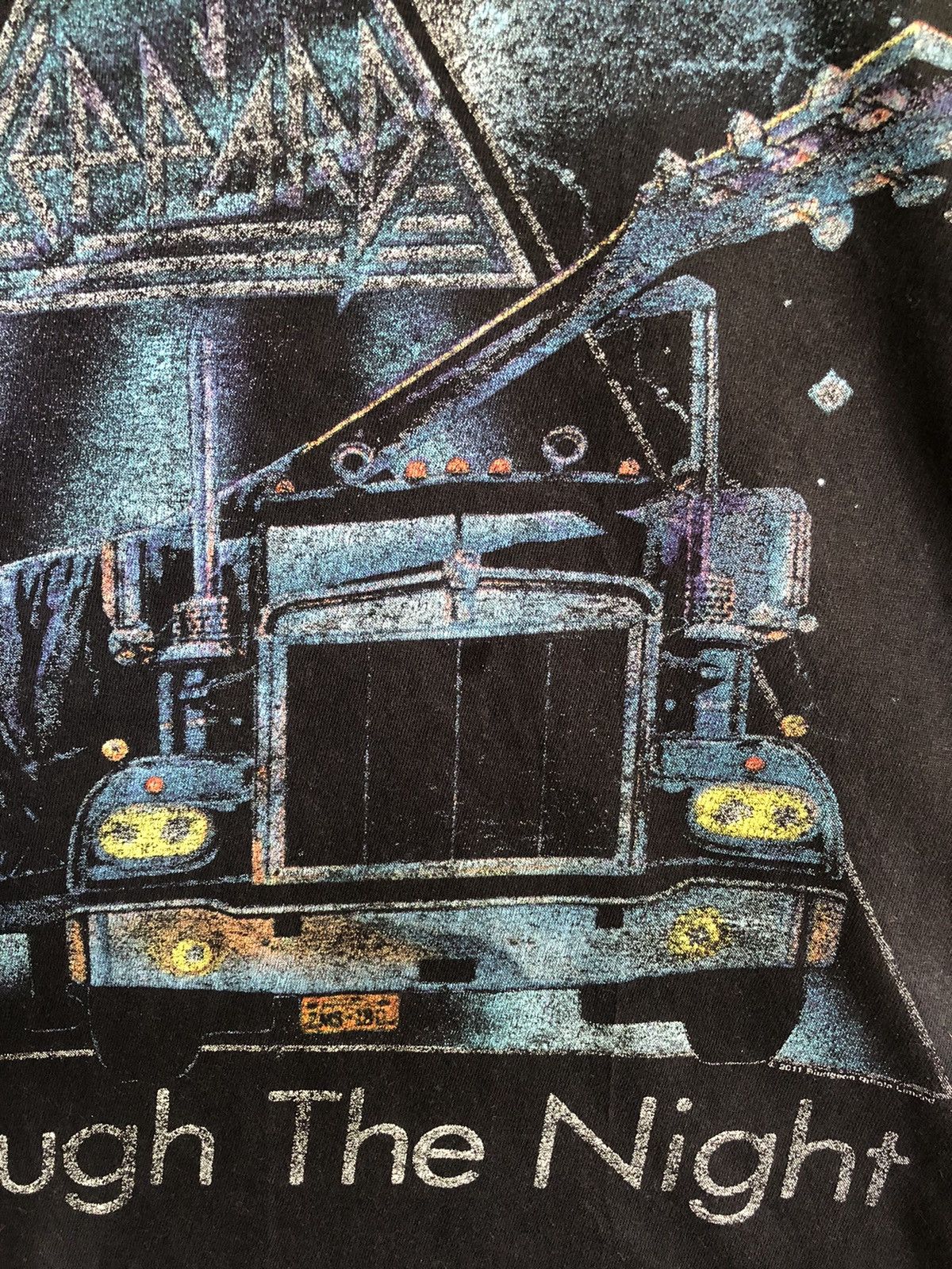 Band Tees × Def Leppard × Vintage Vintage Y2K Def Leppard On Through The Night Tshirt Size US L / EU 52-54 / 3 - 5 Thumbnail