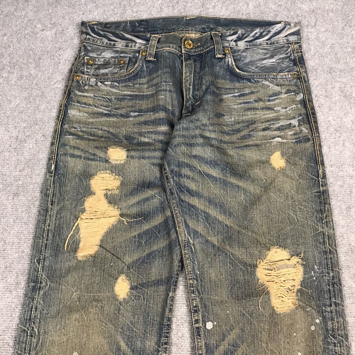 If Six Was Nine × Le Grande Bleu (L.G.B.) DENIM CARFT RUSTY DISTRESSED PAINT STYLE JAPAN JEANS PANTS Size US 32 / EU 48 - 3 Thumbnail