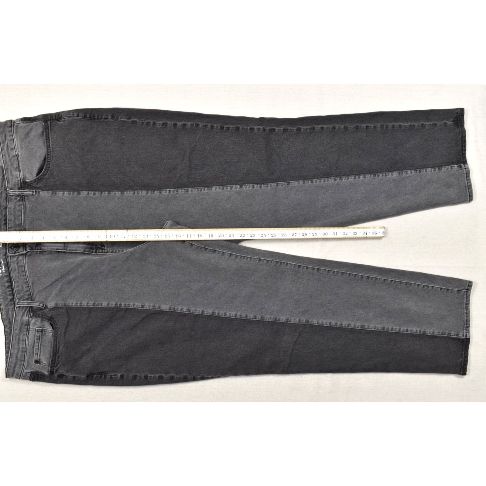 Torrid Torrid Black Denim Jeans Two Tone High Rise Straight Plus Size 24 Tall Womens Jeans Stretch 5-Pocket Zip Modern Classic Size 42" / US 20 - 7 Thumbnail