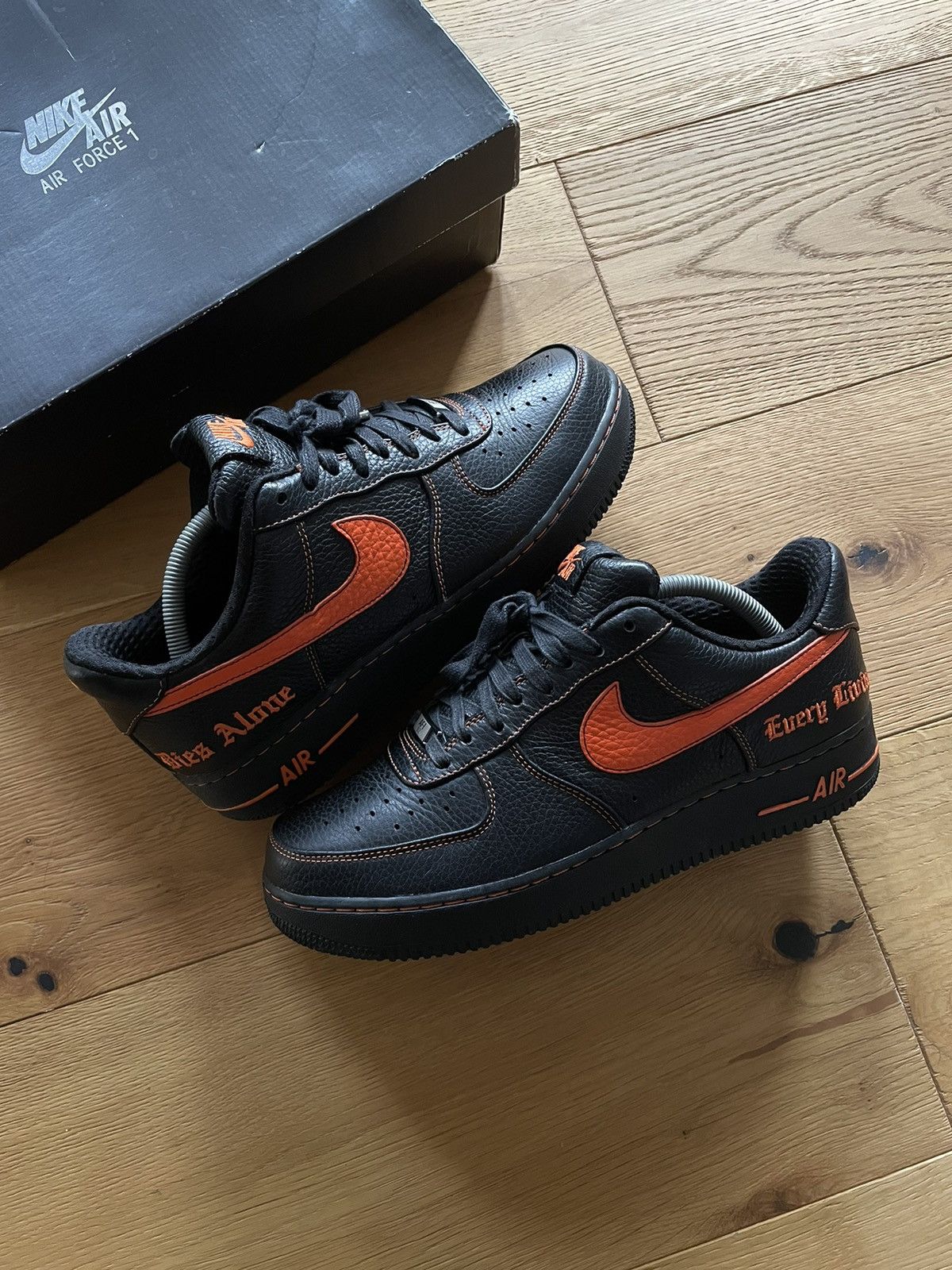 Nike × Vlone Vlone Nike Air Force 1 Low US9 Size US 9 / EU 42 - 3 Thumbnail