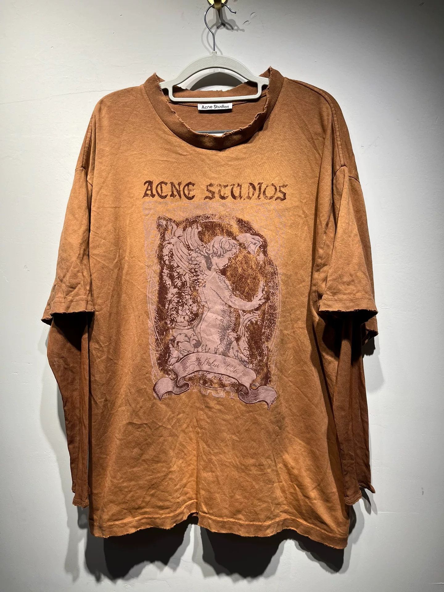 Acne Studios Acne Studios Printed Red T-Shirt XS Women Size XS / US 0-2 / IT 36-38 - 1 Thumbnail
