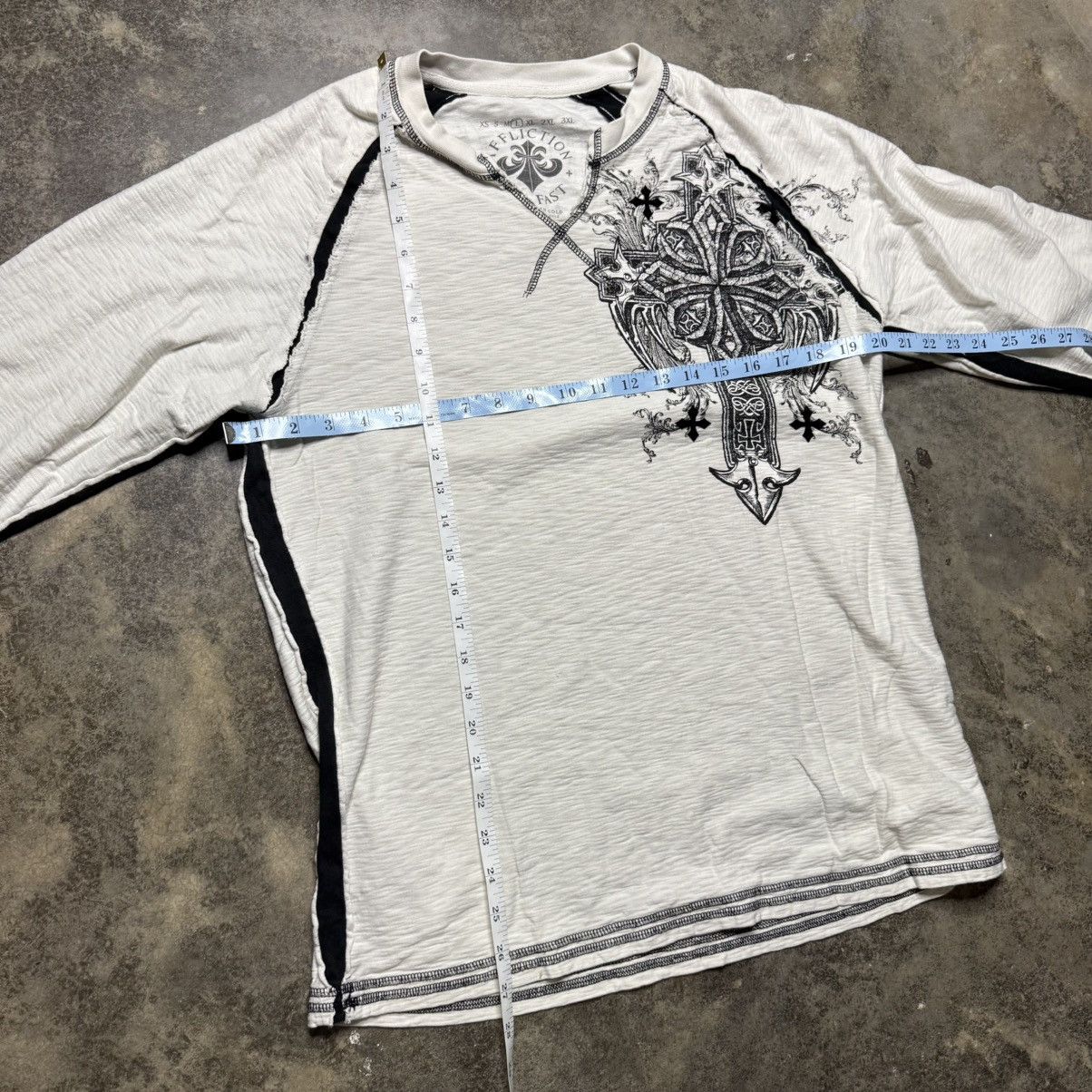 Affliction vintage y2k affliction cross longsleeve thermal knit tshirt Size US L / EU 52-54 / 3 - 5 Thumbnail