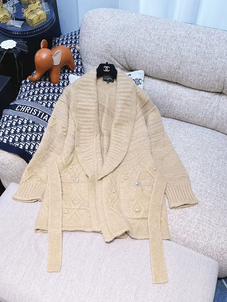 Chanel 23N camel long-sleeved nightgown double-pocket knit