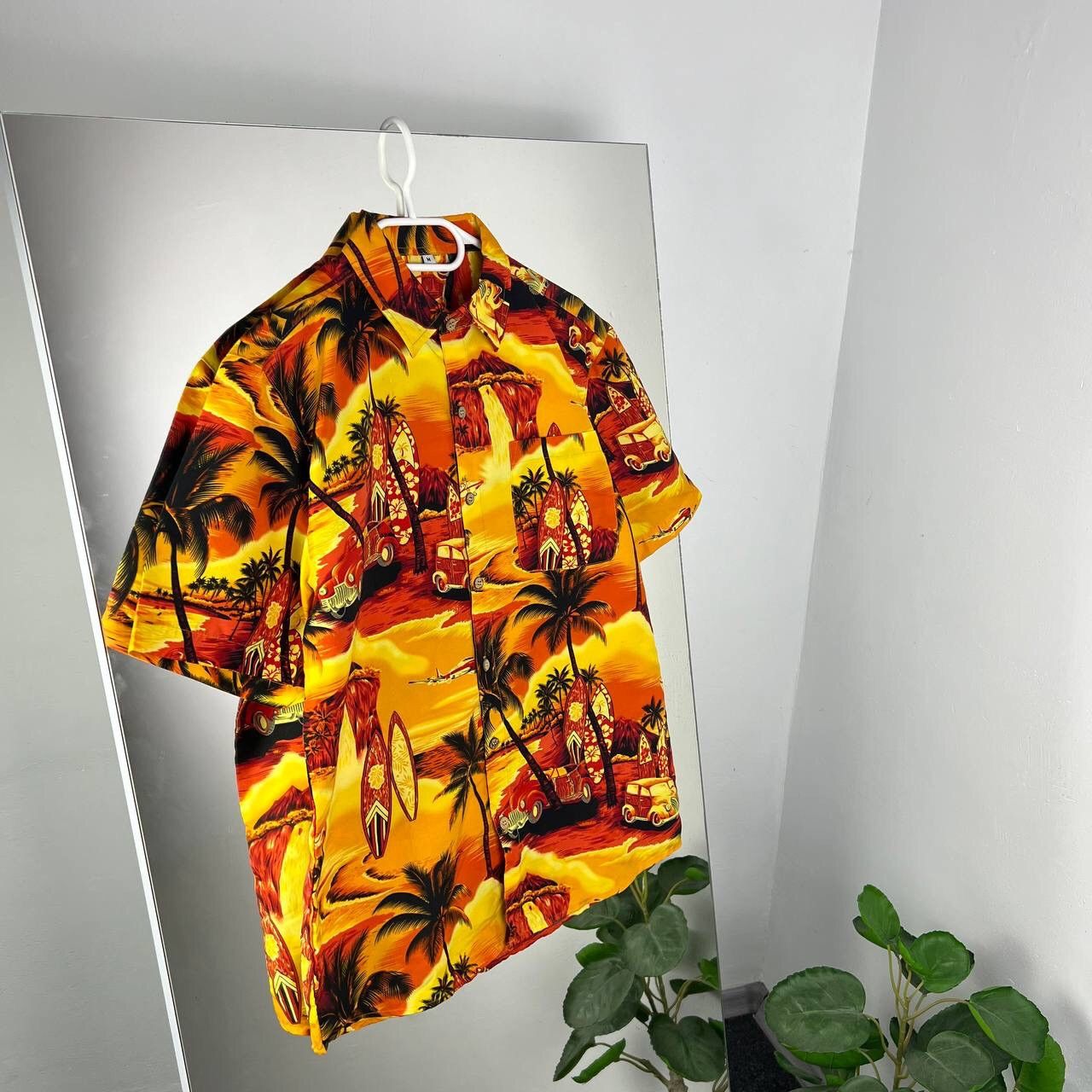 Vintage Hawaii Short Sleeve Shirt Summer Button Up Over Print Y2k Size US M / EU 48-50 / 2 - 1 Thumbnail