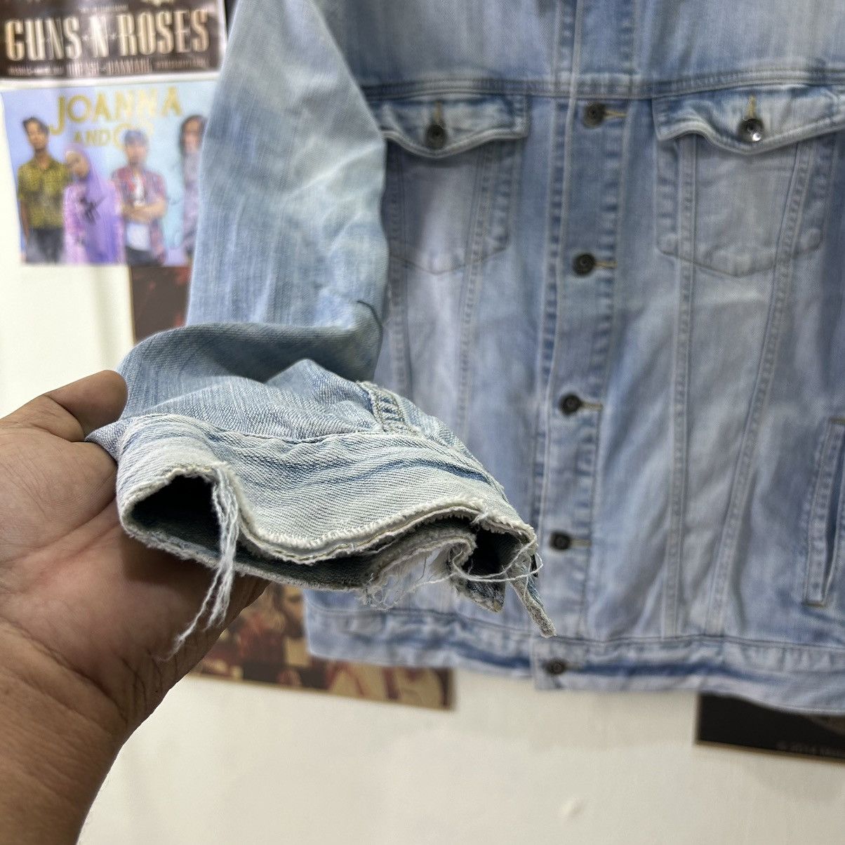 Japanese Brand × Vintage Vintage Japanese Brand Wash Blue Distressed Trucker Jacket Size US L / EU 52-54 / 3 - 4 Thumbnail