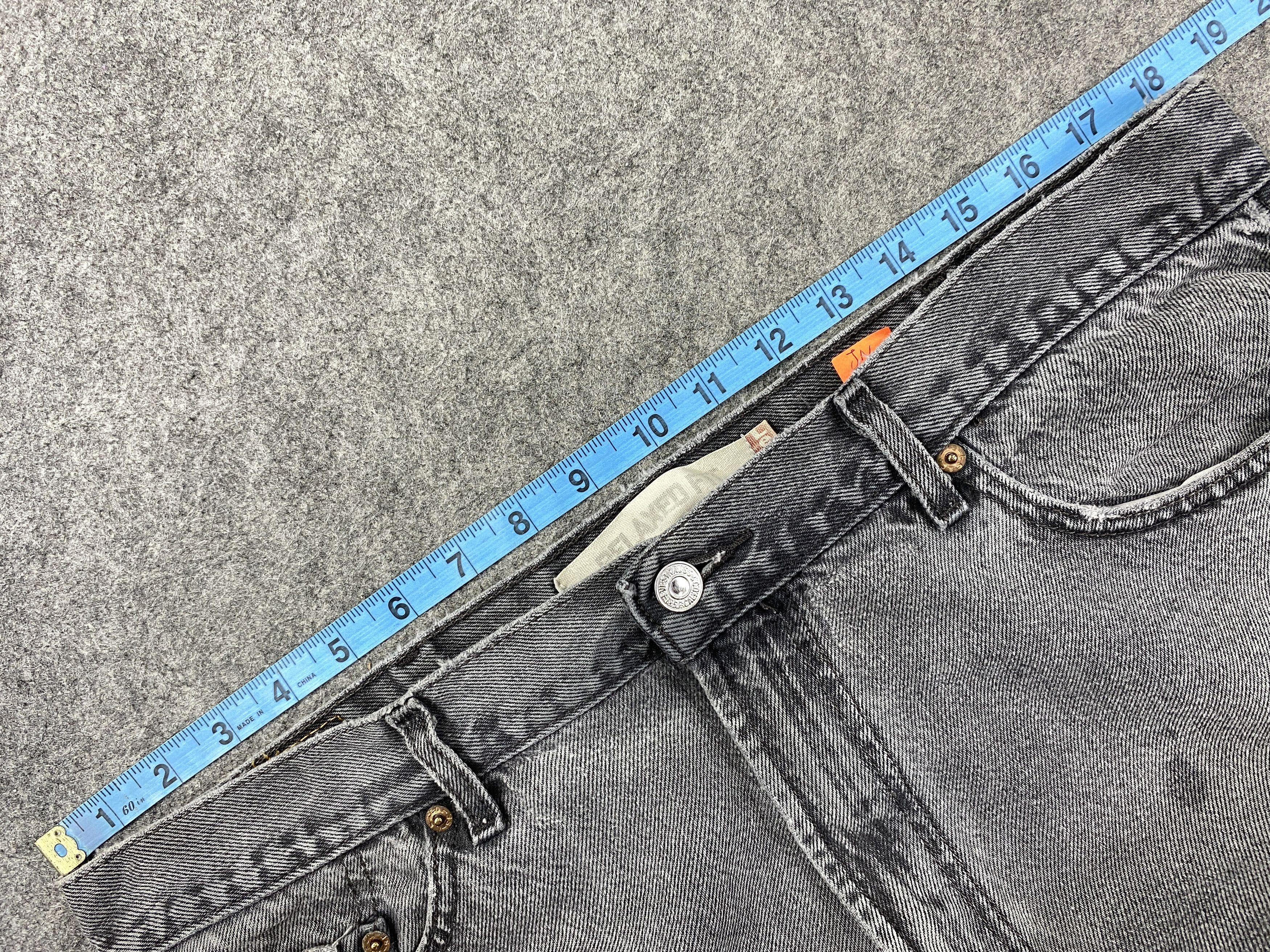 Japanese Brand Grey Vintage Levi's 550 Jeans 37x31 Denim -JN1827 Size US 37 - 5 Thumbnail