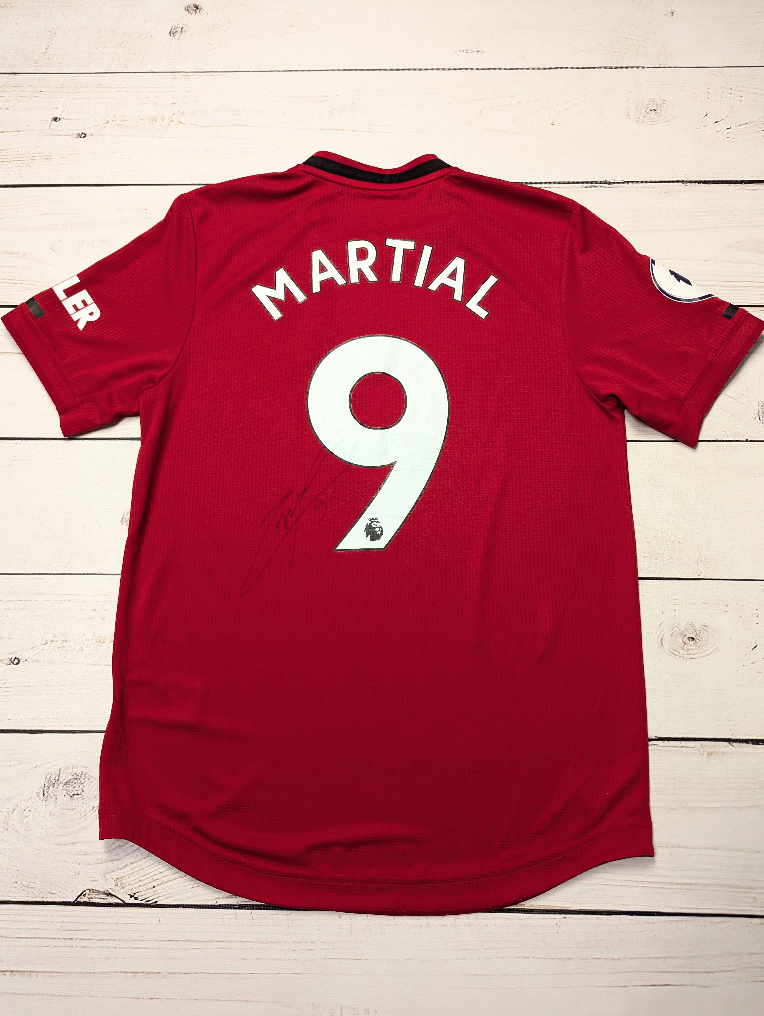 Adidas Singed jersey Adidas Manchester United #9 Antony Martial Size US M / EU 48-50 / 2 - 3 Thumbnail
