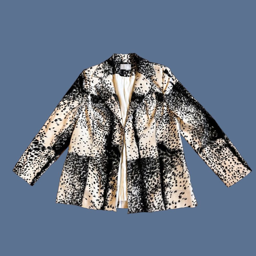 Vintage VINTAGE Alberto Makali Animal Print Blazer Women’s 40 White Black NEEDS REPAIR Size S / US 4 / IT 40 - 1 Thumbnail