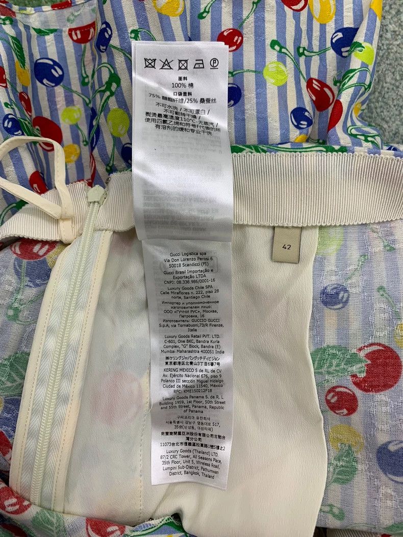 Gucci Gucci Cherry-printed high-waisted shorts Size 27" / US 4 / IT 40 - 7 Thumbnail