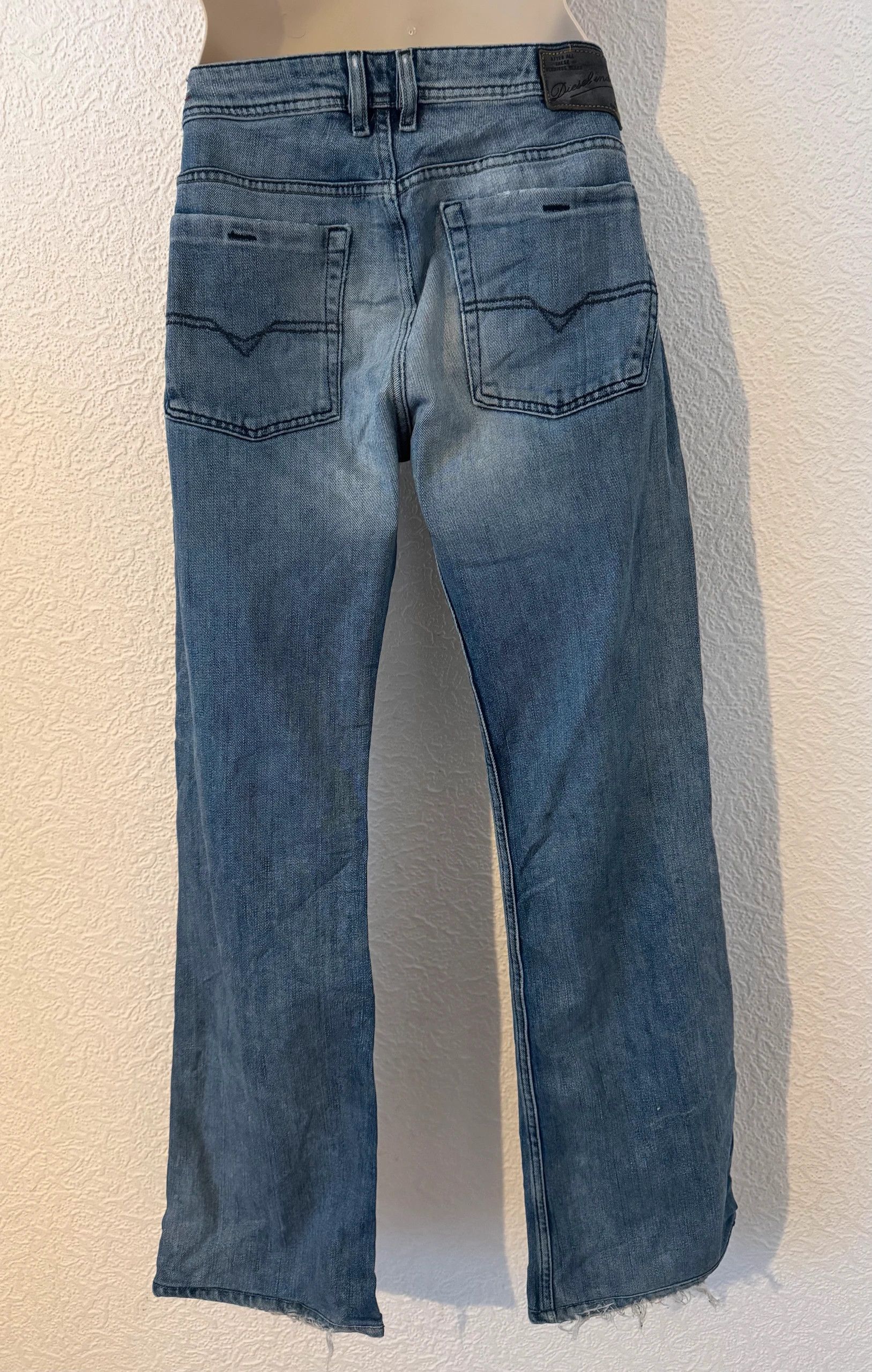 Diesel Diesel Jeans W32 L32 (339) Size US 32 / EU 48 - 2 Thumbnail