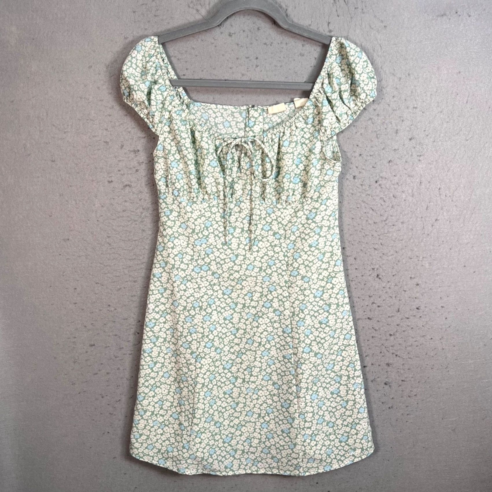 Levi's Levi's Womens XS Green & White Floral Print Dress W/ Puff Sleeves & Tie Front - Casual, A-Line, Mini - XS - Green - Floral - Spring & Summer - Women Size XS / US 0-2 / IT 36-38 - 2 Thumbnail