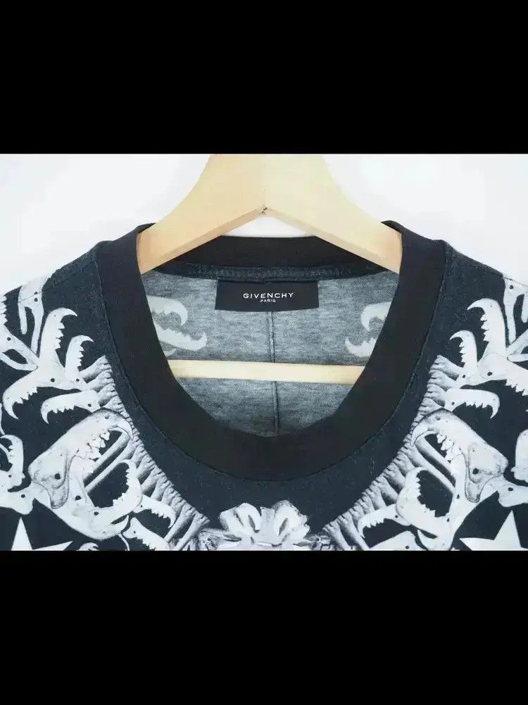 Givenchy Givenchy 12FW Tisci Holy Angle Tee Size US L / EU 52-54 / 3 - 5 Thumbnail