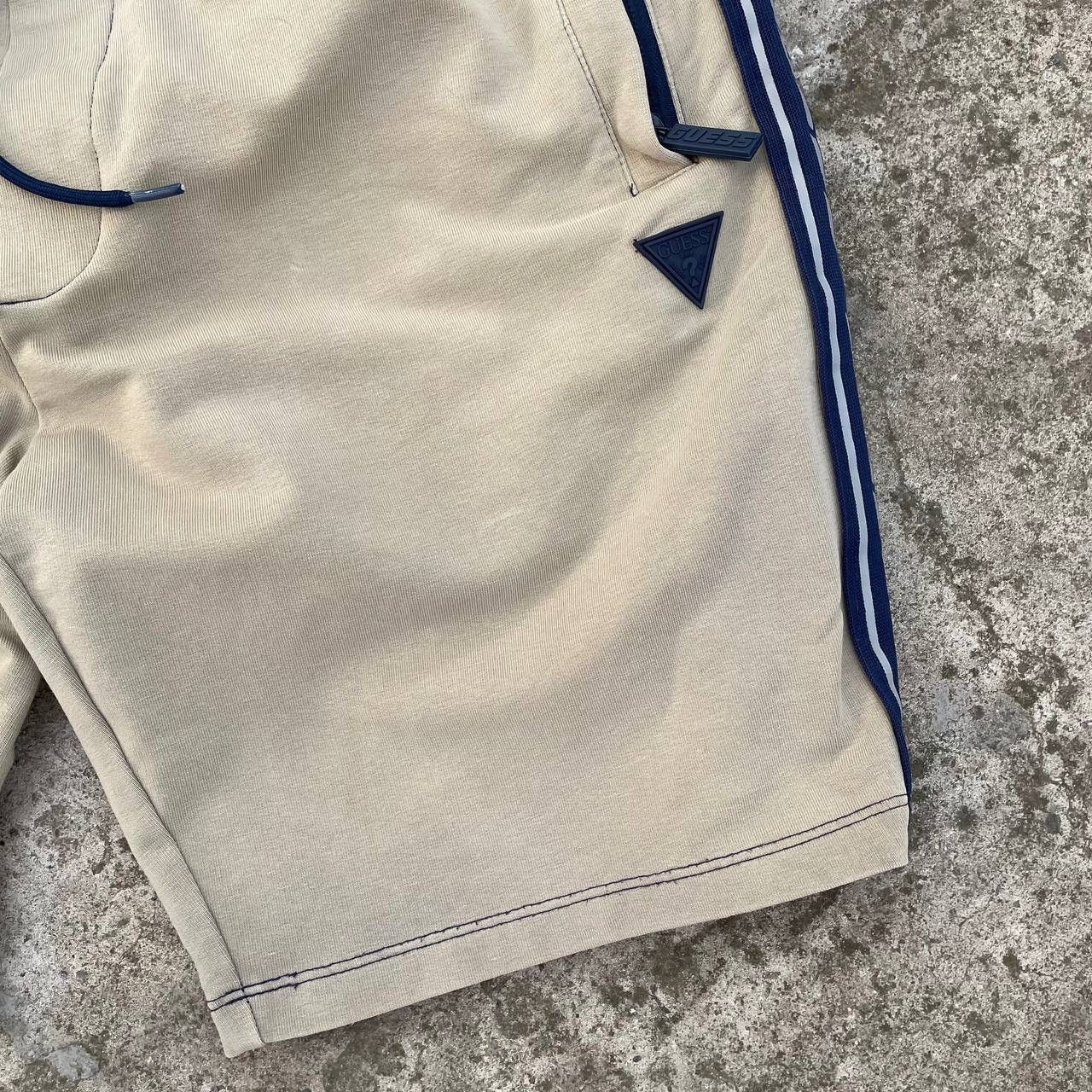 Guess Vintage Man’s Guess Shorts Size S Trashed Y2K 00s USA Size US 30 / EU 46 - 8 Thumbnail