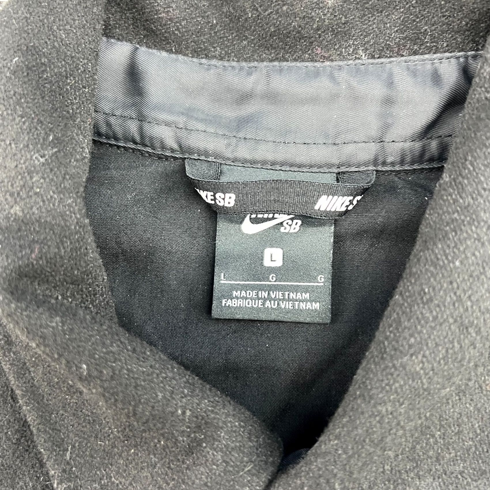 Vintage Nike SB Holgate Shirt Mens Large Black Pockets Wool Polyester Fleece Button Up Size US L / EU 52-54 / 3 - 4 Thumbnail