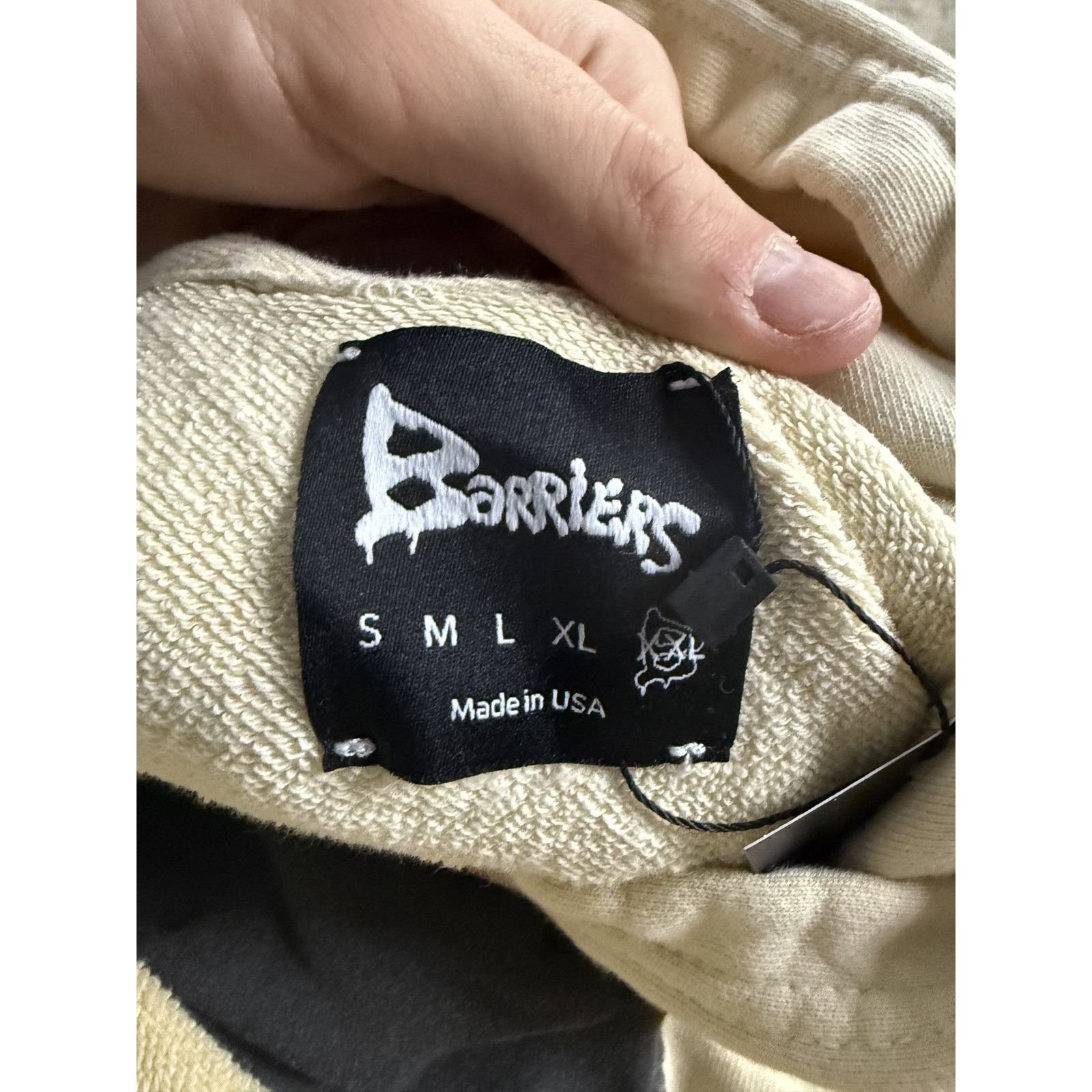 Barriers Barriers Hoodie Leadership Used XXL Size US XXL / EU 58 / 5 - 4 Thumbnail
