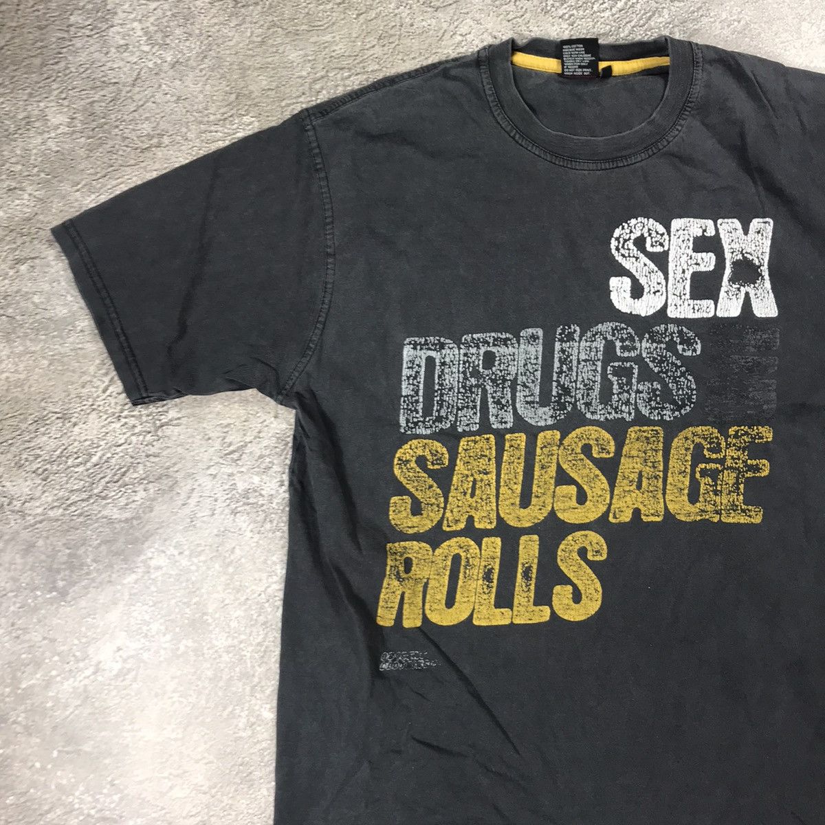 Vintage Vintage Y2K Sun Faded Graphic Tee Funny Humor Streetwear L Size US L / EU 52-54 / 3 - 3 Thumbnail