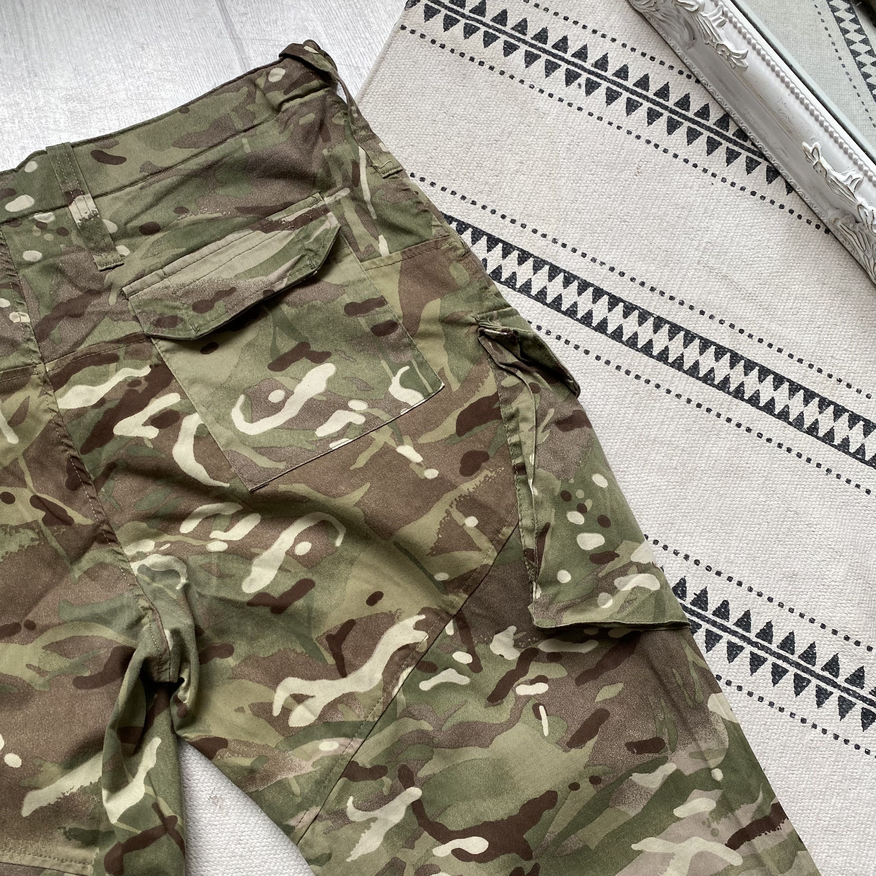 Japanese Brand Camouflage Vinage 00s cargo Combat Cargo Pants USA army Size US 34 / EU 50 - 10 Thumbnail