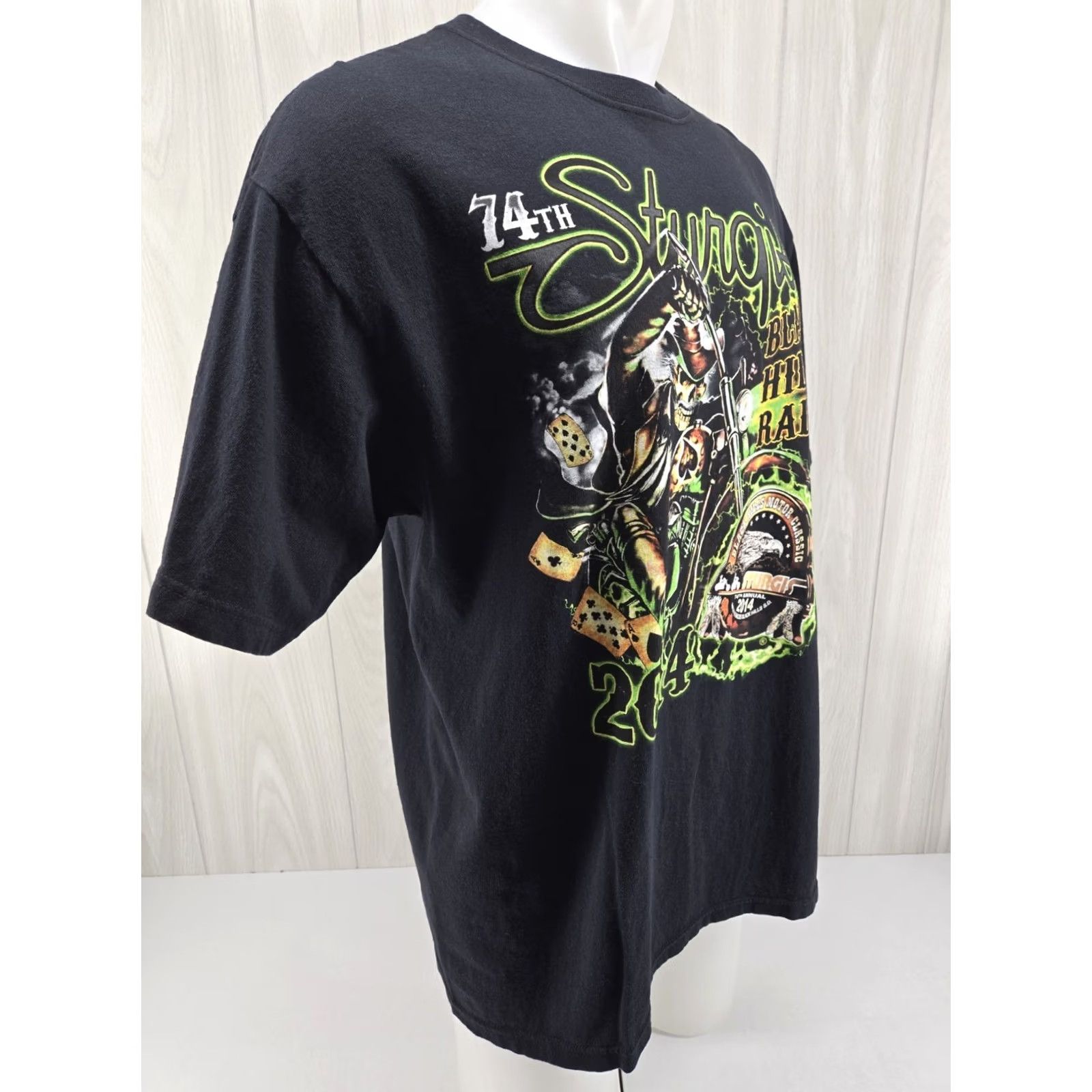 Anvil VINTAGE 2014 Sturgis Black Hill Rally Skull Biker Shirt Mens XL Short Sleeve Crew Neck 100% Cotton Anvil Graphic Tee Black Size US XL / EU 56 / 4 - 6 Thumbnail