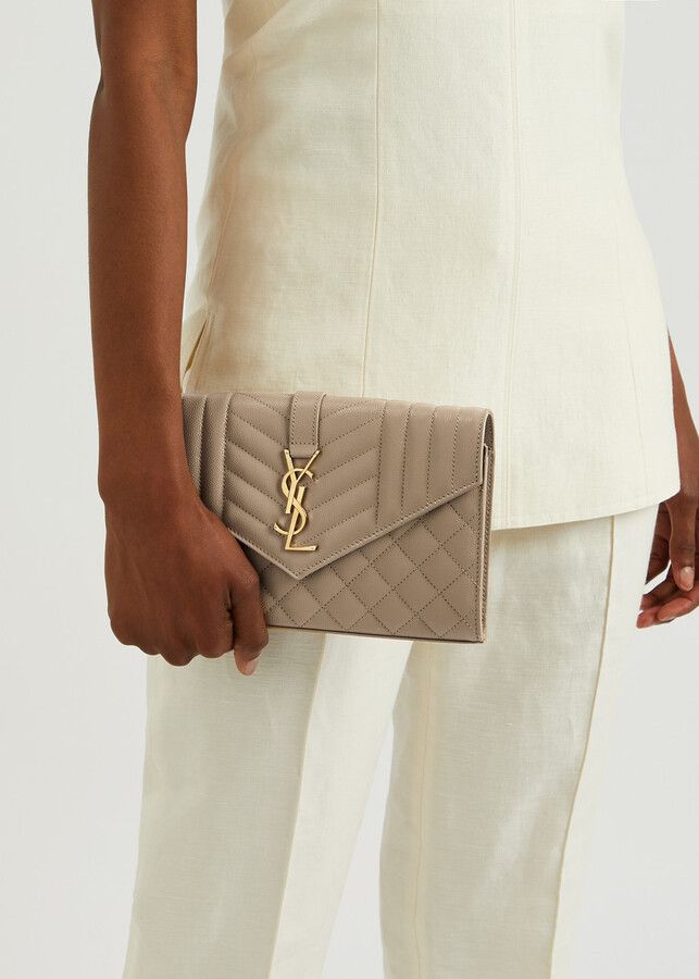 Saint Laurent Paris o1b1hav110425 Size: OS / Cassandre Chain Wallet Leather Size ONE SIZE - 8 Thumbnail