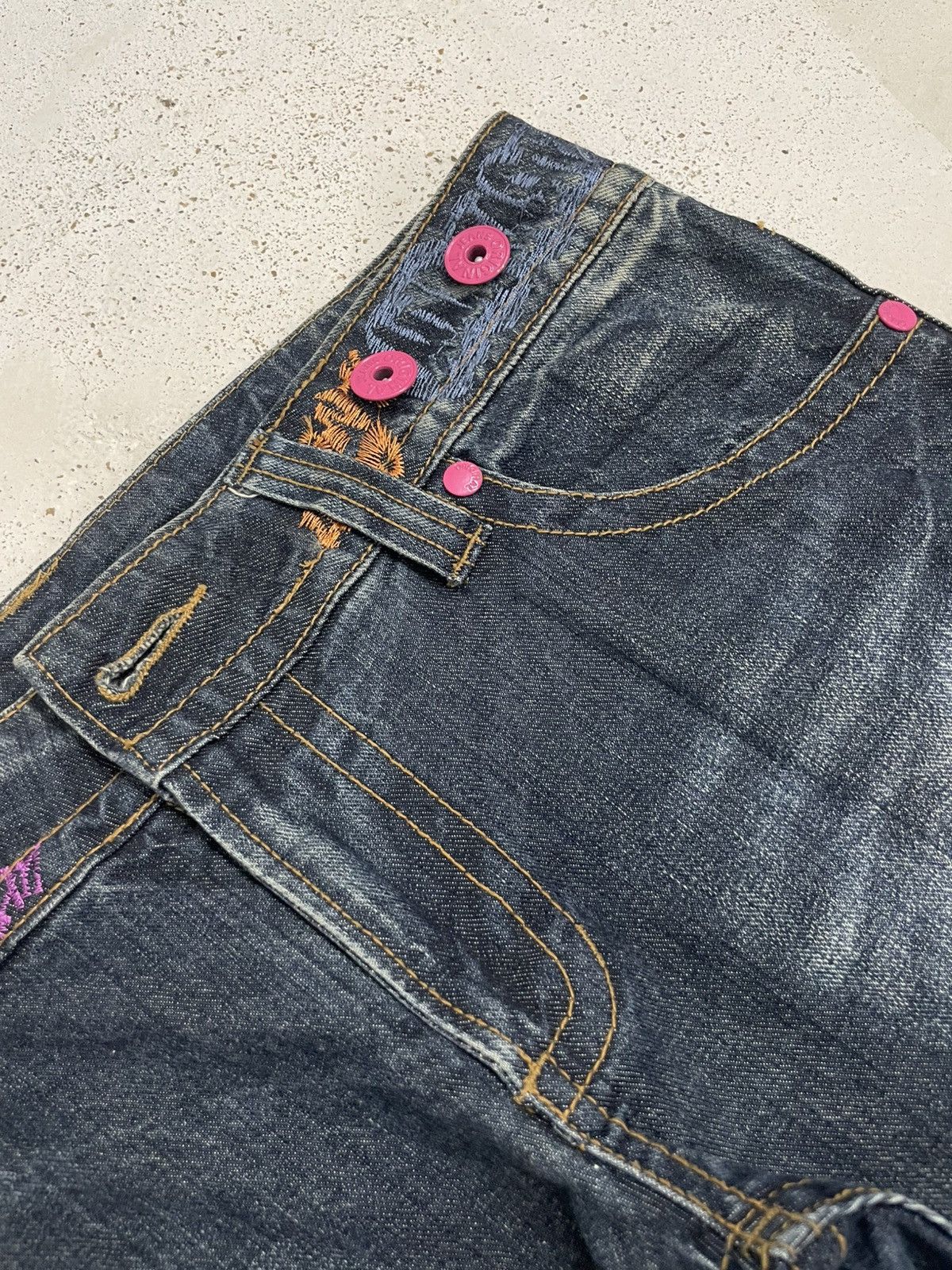 Designer × Japanese Brand Y2K Graffiti Embroidery Honeycomb Whisker Button Denim Size US 33 - 8 Thumbnail