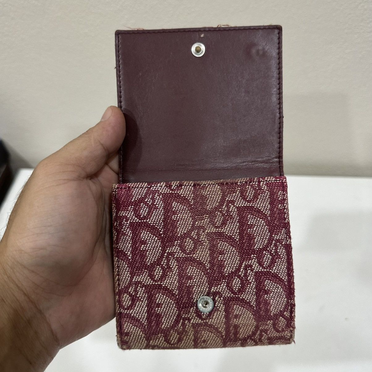 Dior ‼️YES‼️ CHRISTIAN DIOR RED TROTTER BIFOLD WALLET Size ONE SIZE - 4 Thumbnail