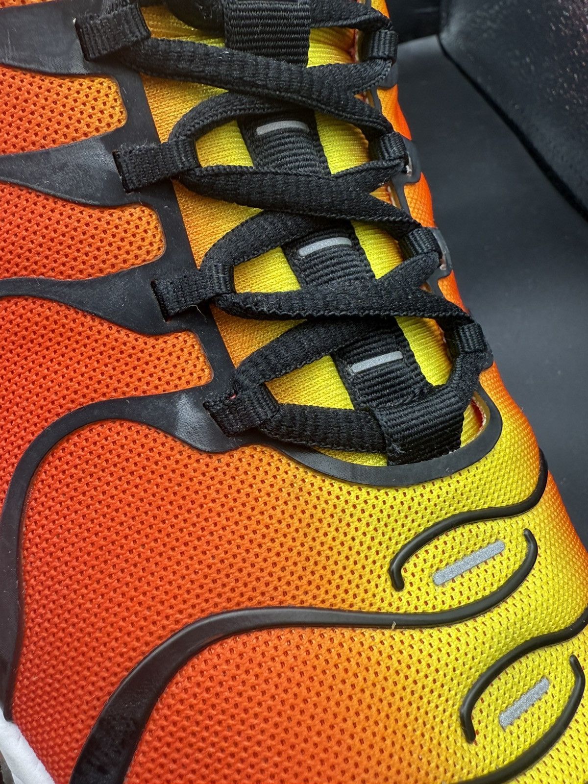 Nike NIKE AIR PLUS TN TIGER Size US 10 / EU 43 - 11 Thumbnail