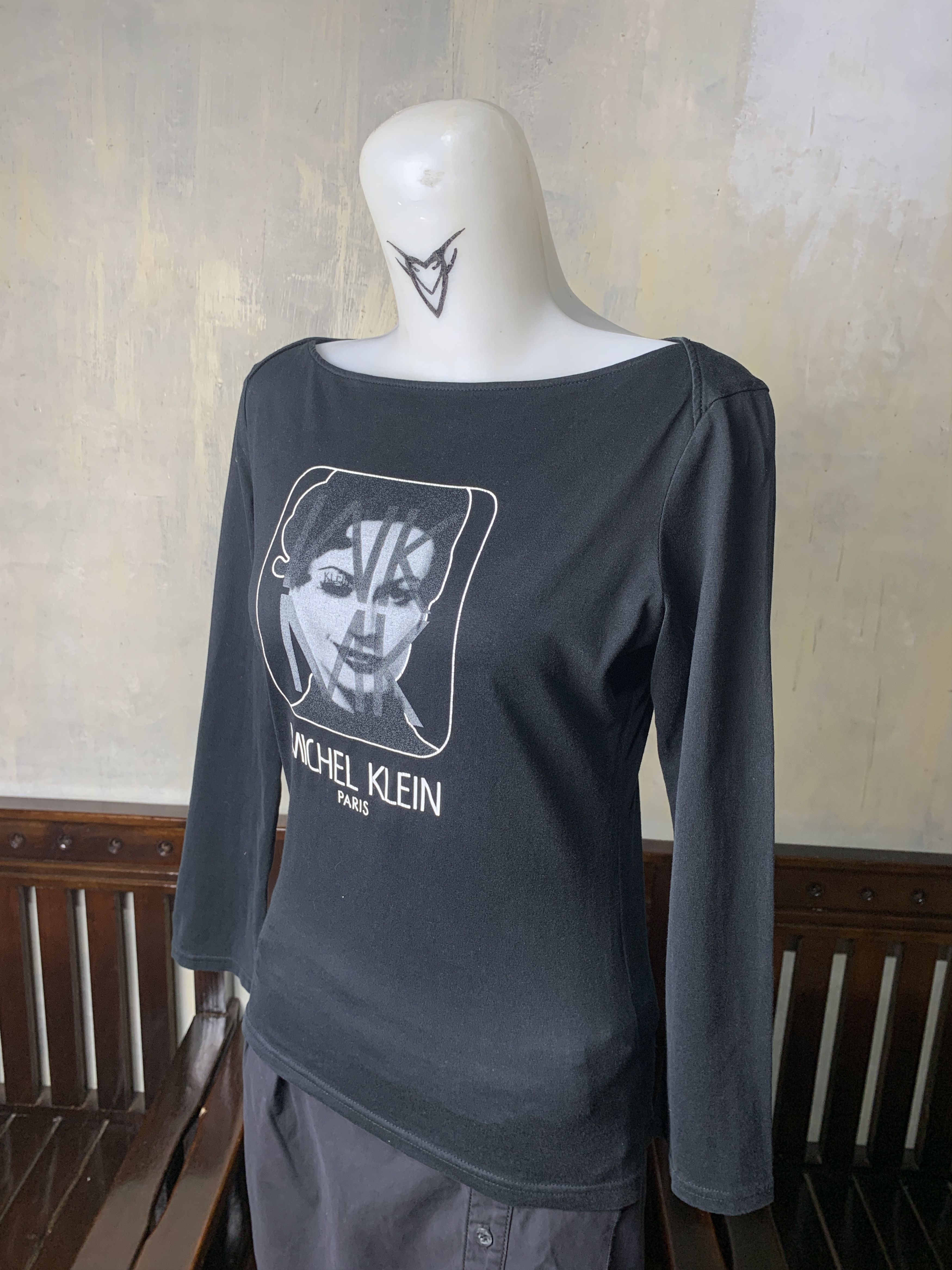 Michel Klein 2000s Michel Klein Black Girl Graphic Top (S to M) Size S / US 4 / IT 40 - 2 Thumbnail