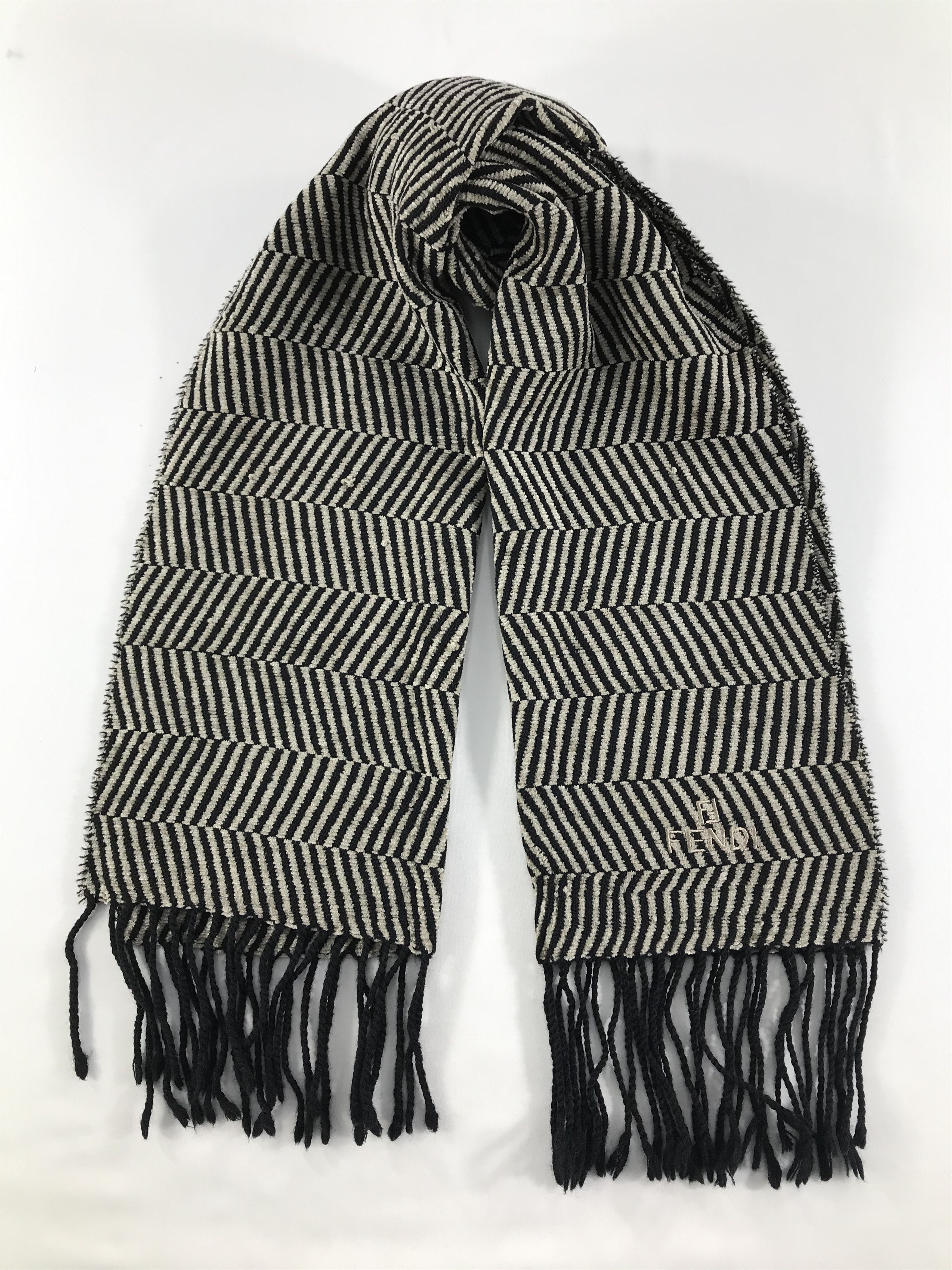Fendi Vintage Fendi Scarf/Muffler/Neckwear MF949 Size ONE SIZE - 1 Thumbnail