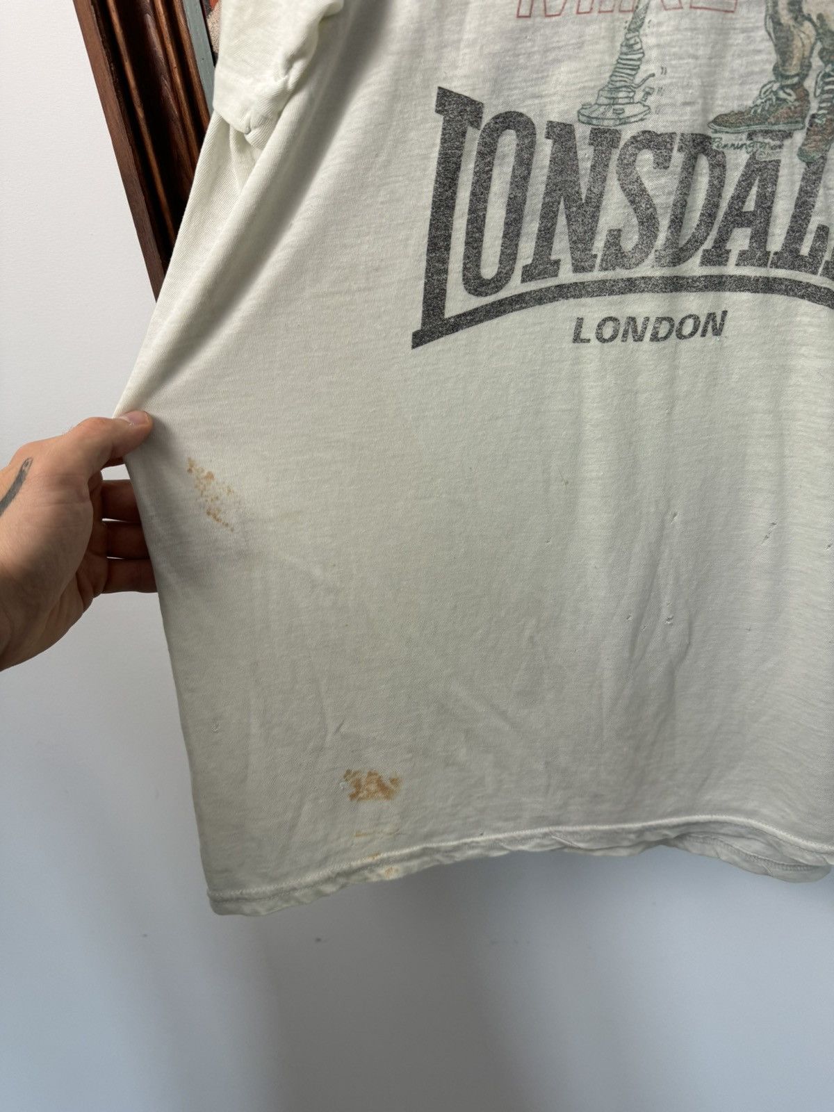 Lonsdale Vintage 80s Mike Tyson Lonsdale London Distrssed Tee Rare Size US XL / EU 56 / 4 - 4 Thumbnail