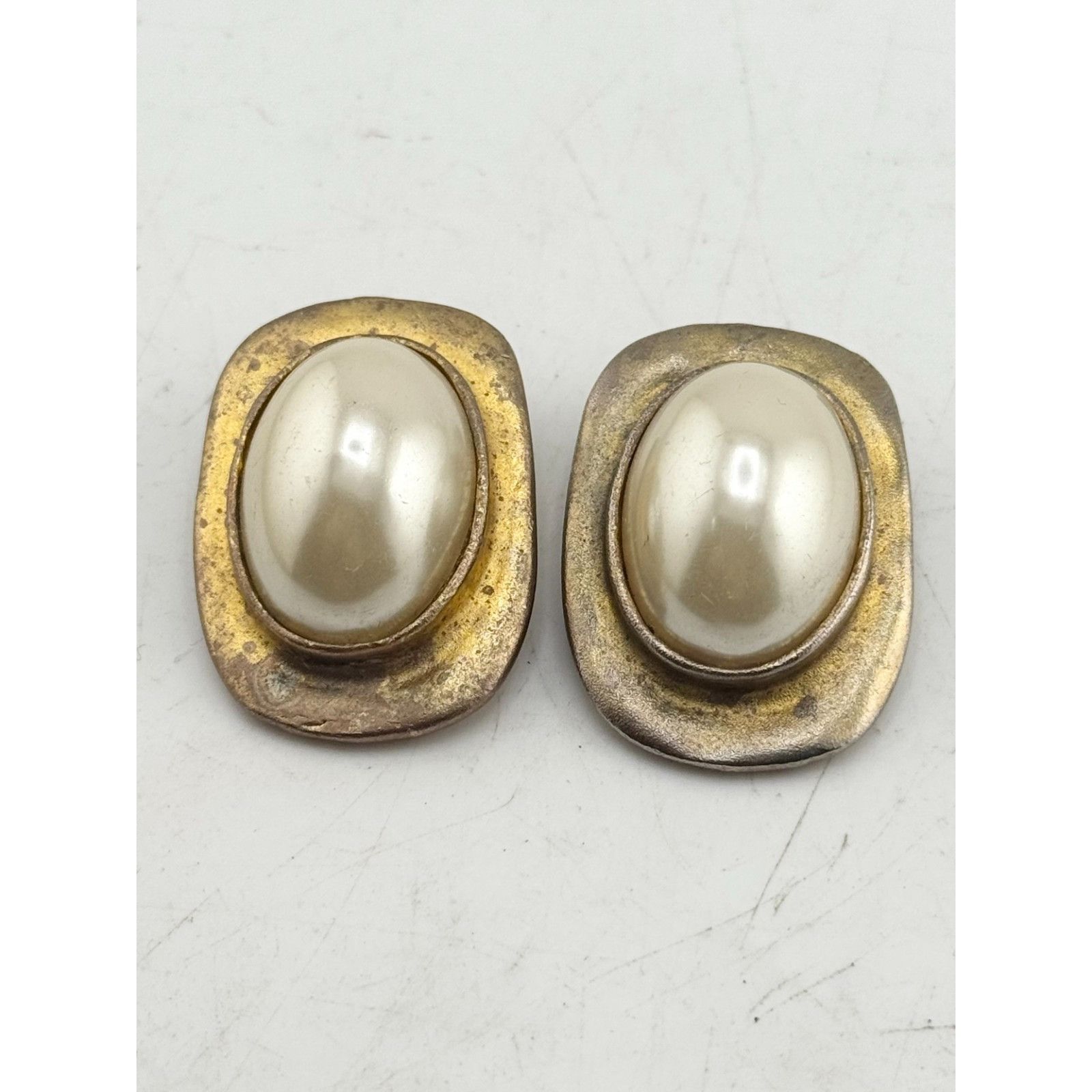 Vintage Vintage faux pearl clip on earrings Size ONE SIZE - 2 Thumbnail