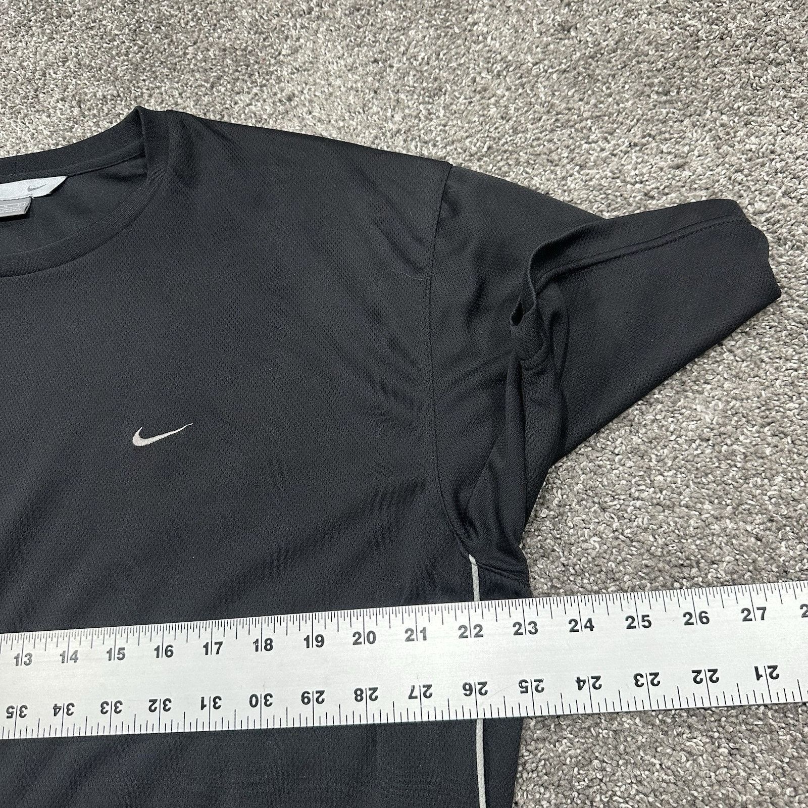 Nike Y2K Nike Shirt Mens XL Short Sleeve Mini Swoosh Check Logo Size US XL / EU 56 / 4 - 5 Thumbnail