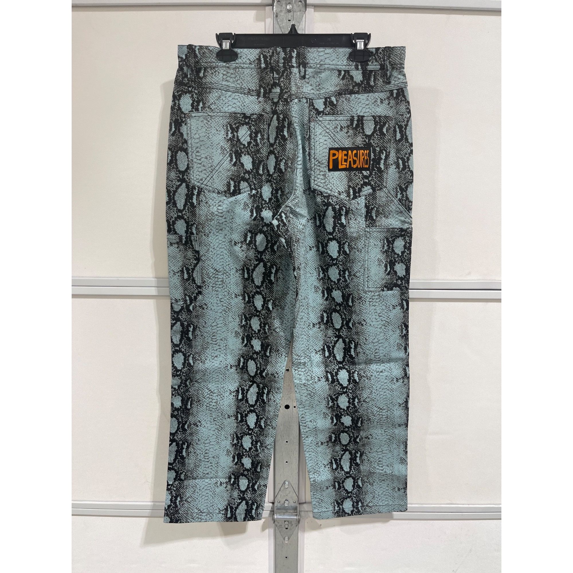 Pleasures NWT PLEASURES ZION SNAKE DOUBLE KNEE WORK CARPENTER PANTS 34 Size US 34 / EU 50 - 2 Thumbnail