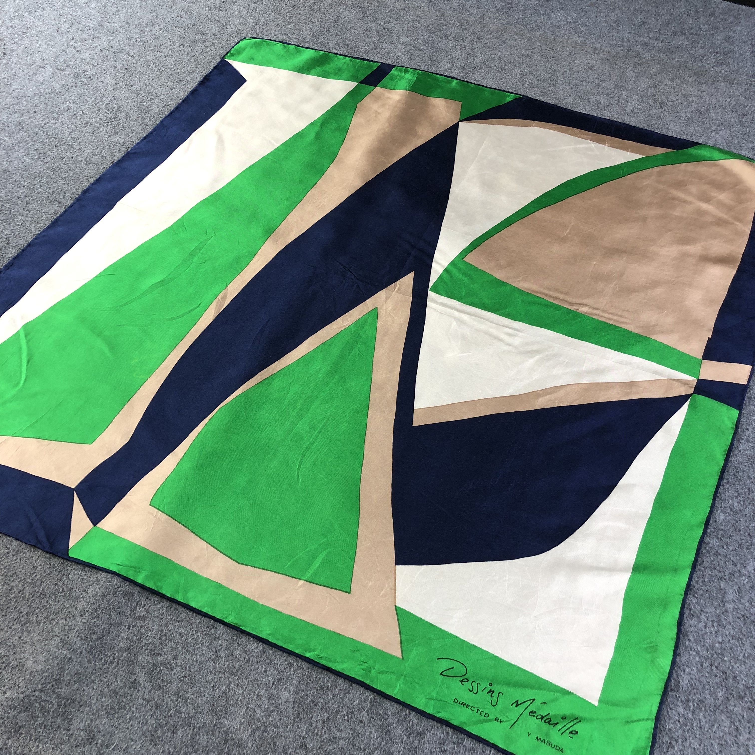 Vintage Dessins Abstract Design Hand Rolled Silk Scarf M636 Size ONE SIZE - 2 Thumbnail