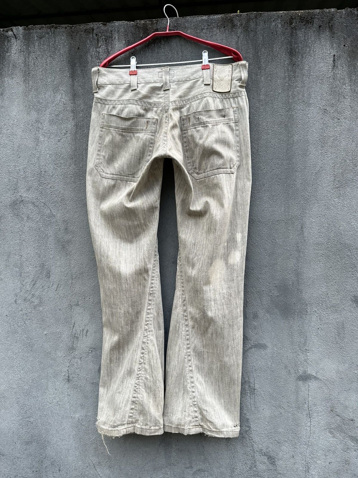 Emporio Armani 👹Vintage THRASHED Emporio Armani Baggy Flare Jeans Size US 33 - 9 Thumbnail