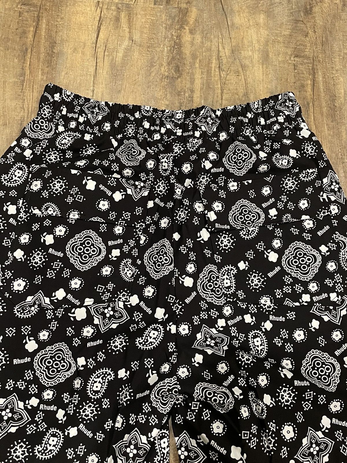 Rhude NEW Rhude Bandana Paisley Logo Shorts Black Spell Out Size US 34 / EU 50 - 5 Thumbnail