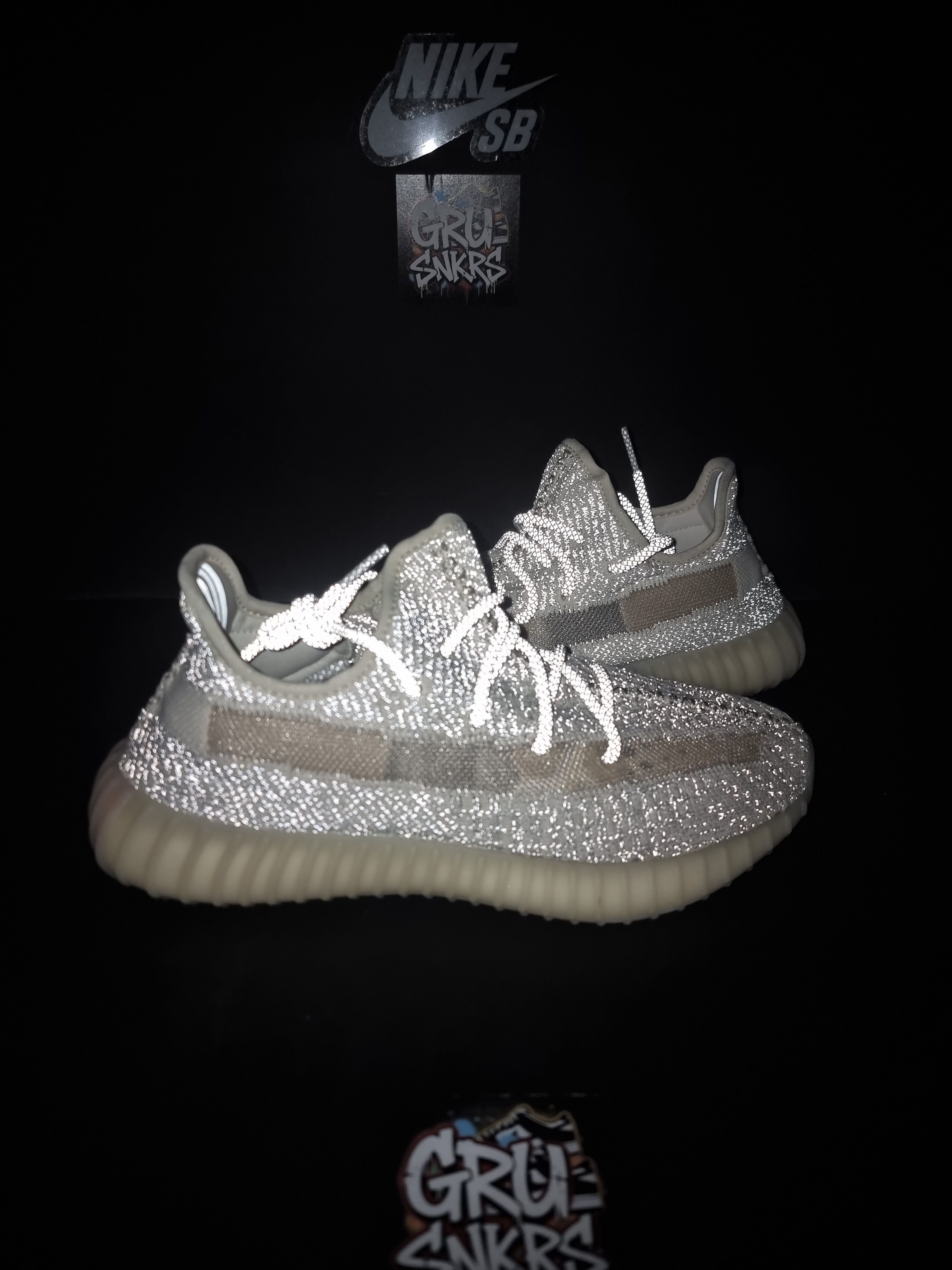 Yeezy Yeezy Boost 350 V2 Lundmark Reflective Size US 8.5 / EU 41-42 - 8 Thumbnail