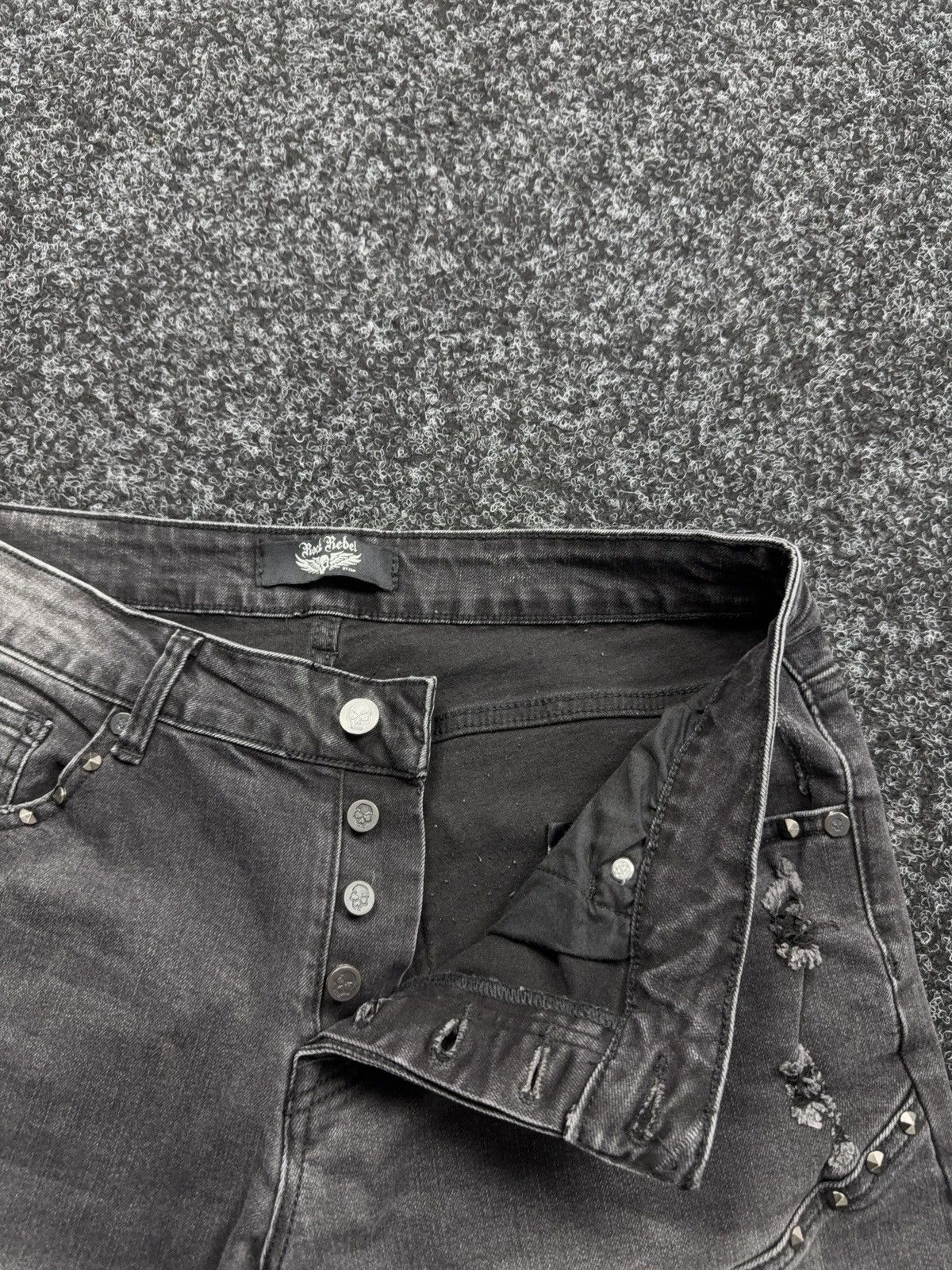 Le Grande Bleu (L.G.B.) Opium 00s Punk Rock Rebel Distressed Studded Biker Jeans Size US 31 - 9 Thumbnail