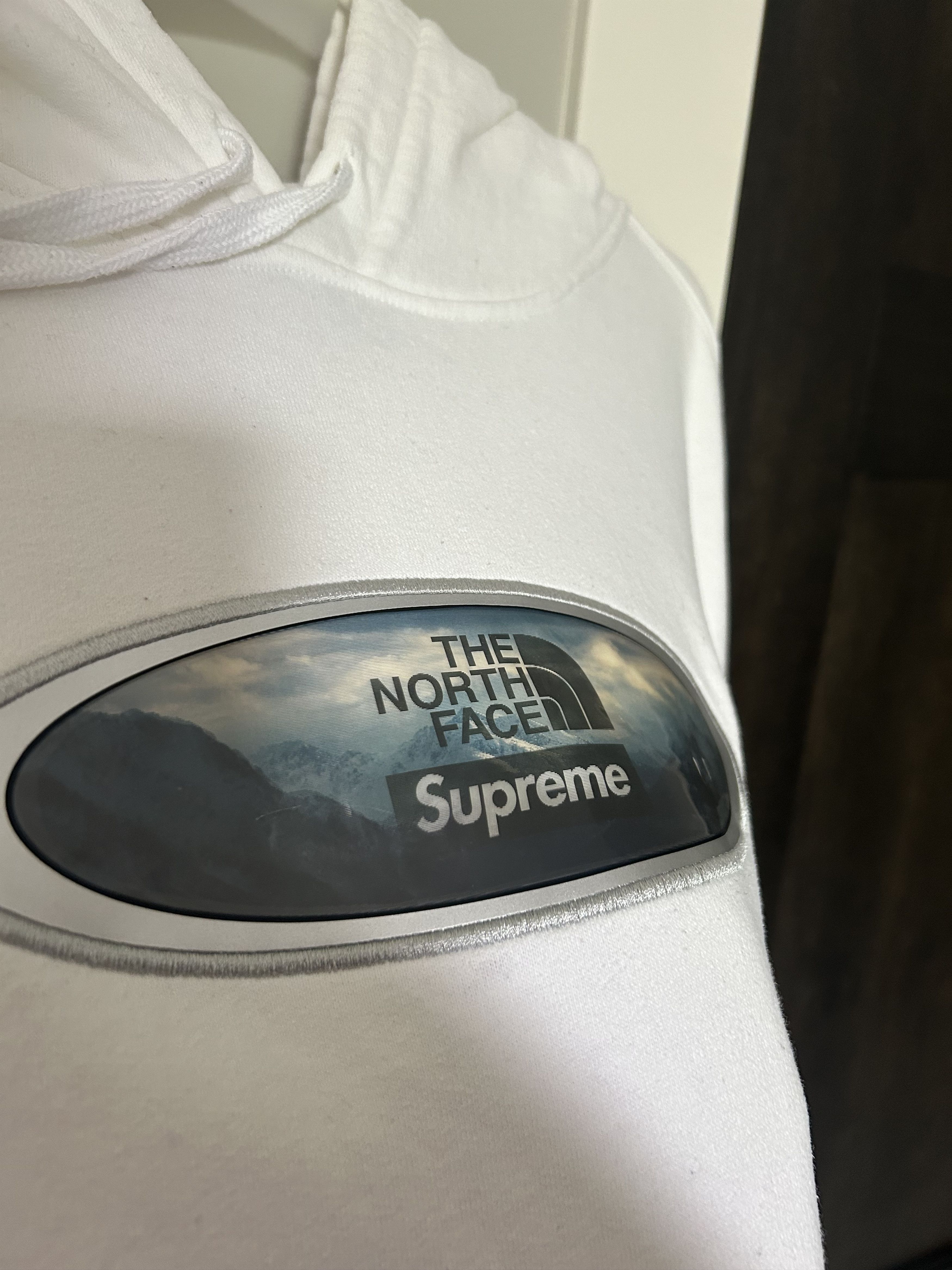 Supreme × The North Face Supreme x The North Face Lenticular Mountains Size US M / EU 48-50 / 2 - 1 Thumbnail