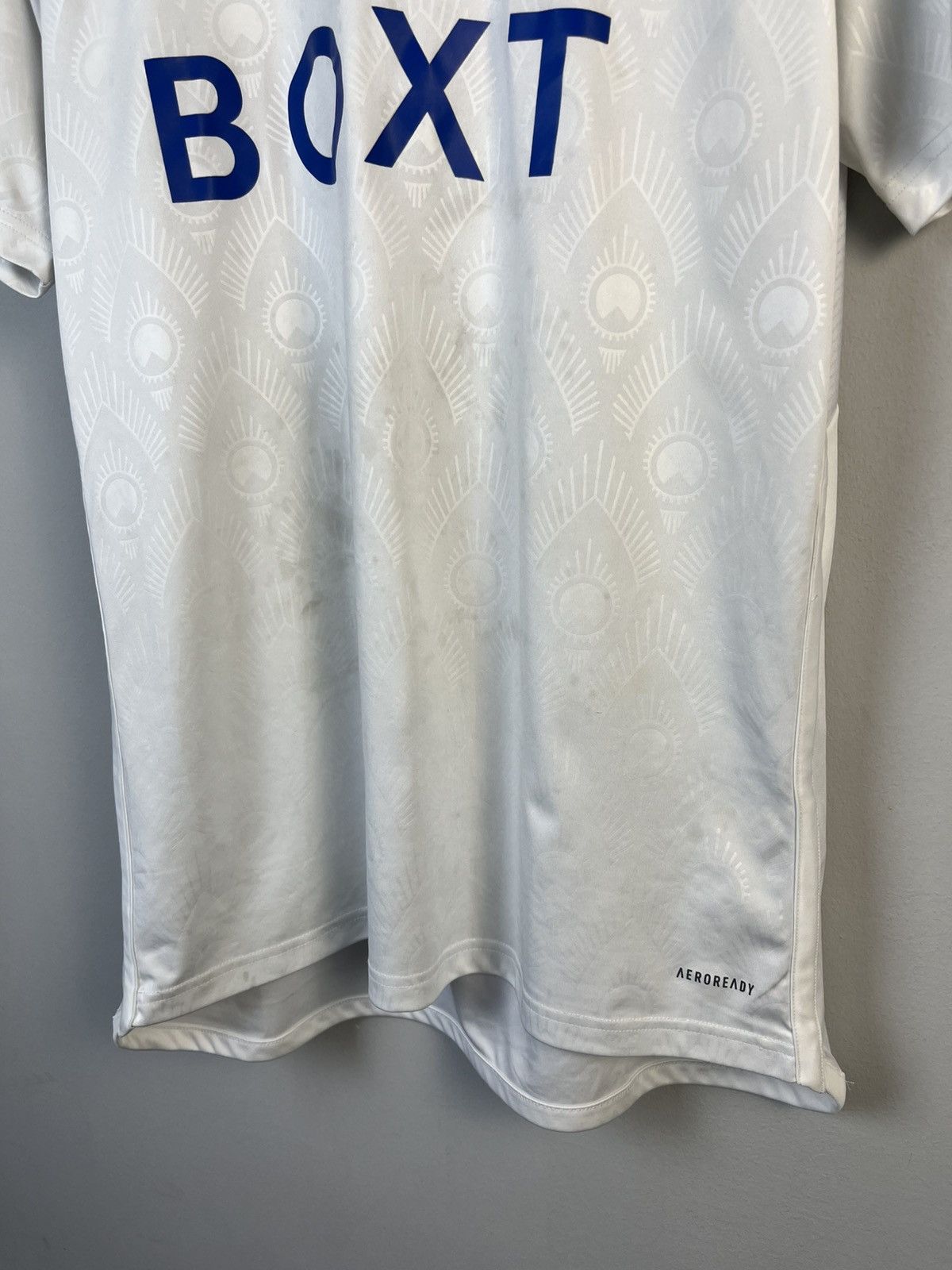 Other BNWT Adidas 2023-2024 Leeds United Home Soccer Jersey Size US L / EU 52-54 / 3 - 4 Thumbnail