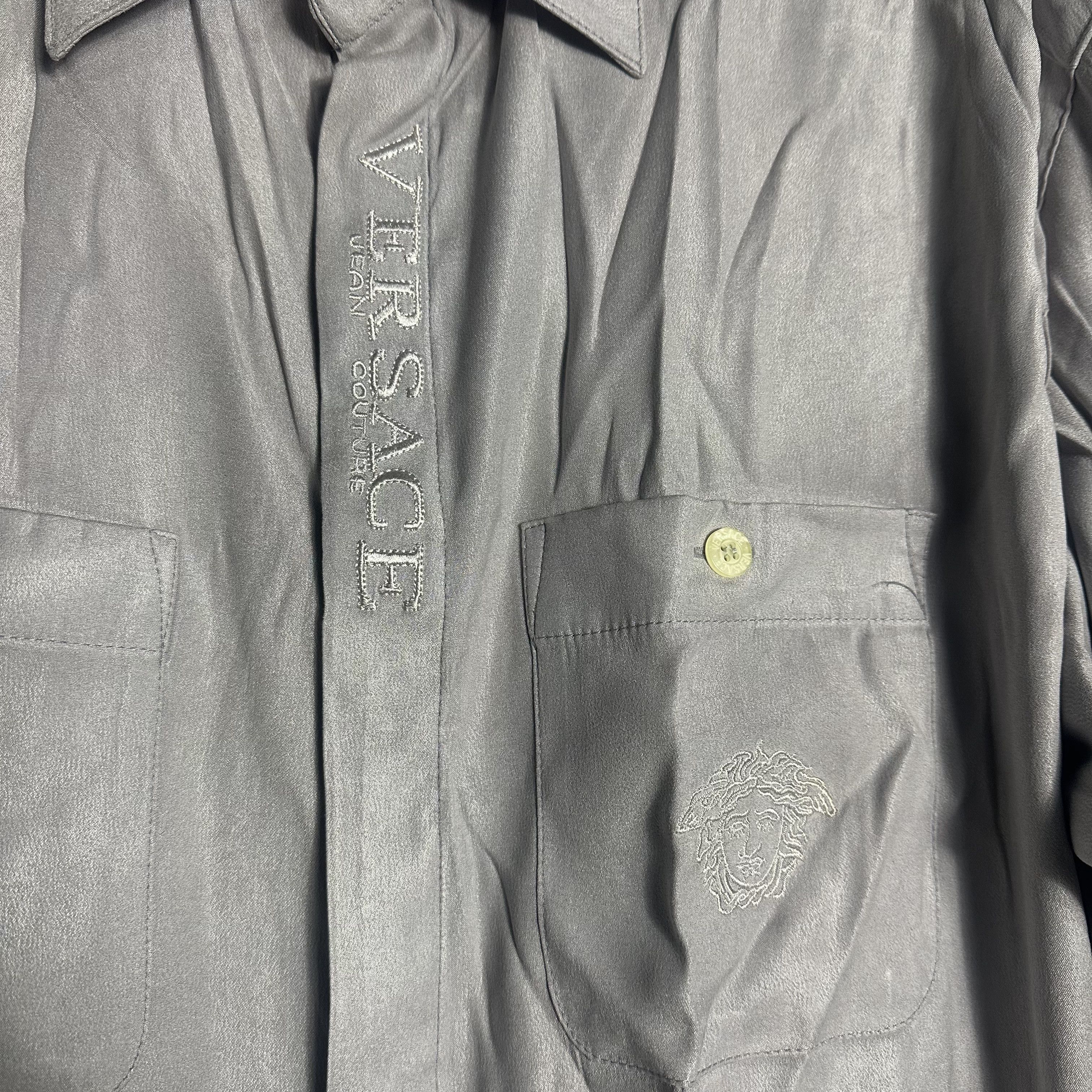 Versace Jeans Couture 🔥RARE🔥Vintage Versace Jeans Couture Silk Button Up Shirt Size US M / EU 48-50 / 2 - 3 Thumbnail