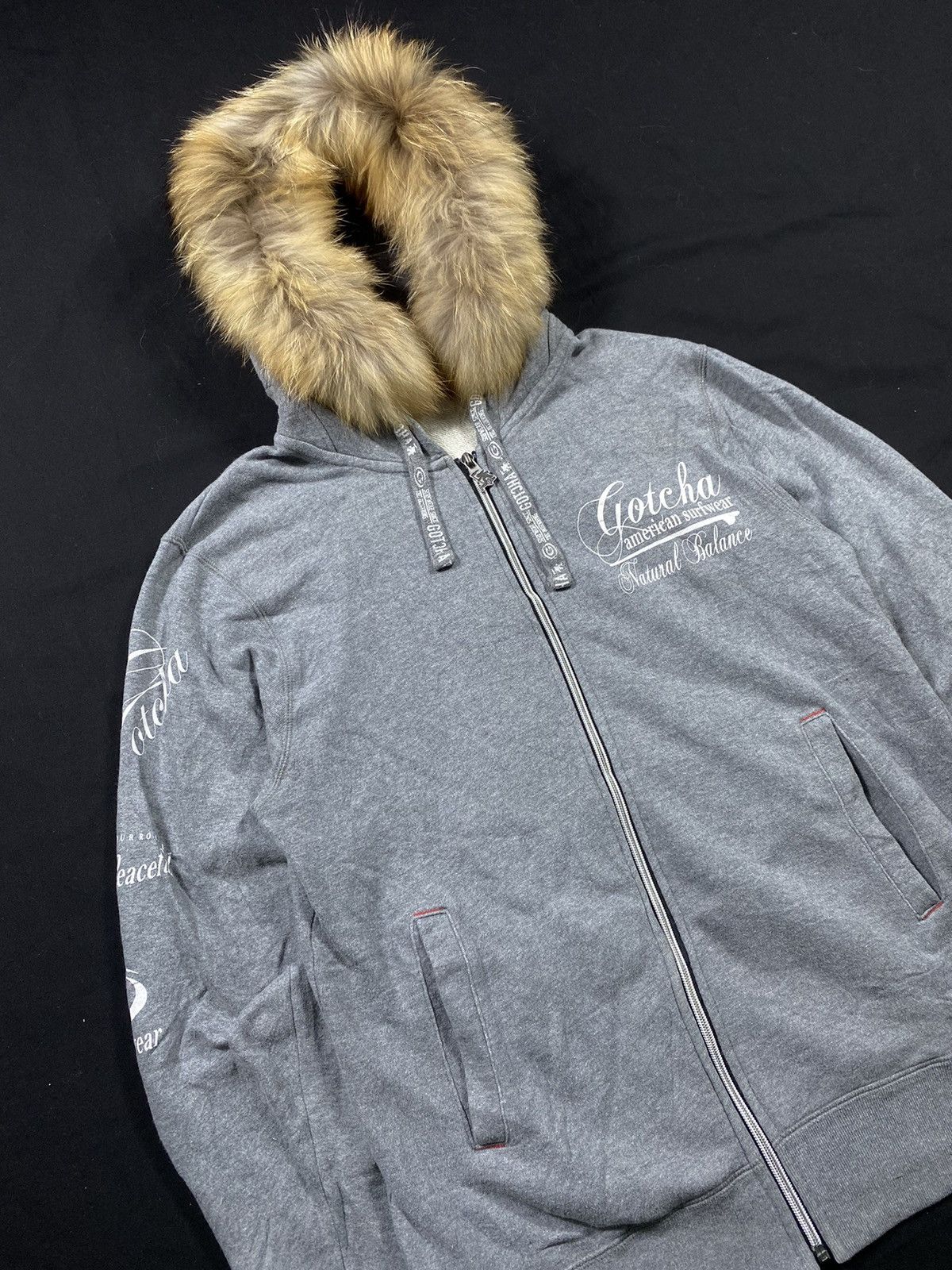 20471120 VTg Gotcha zip Fur hoodie lgb ifsix style Size US L / EU 52-54 / 3 - 4 Thumbnail