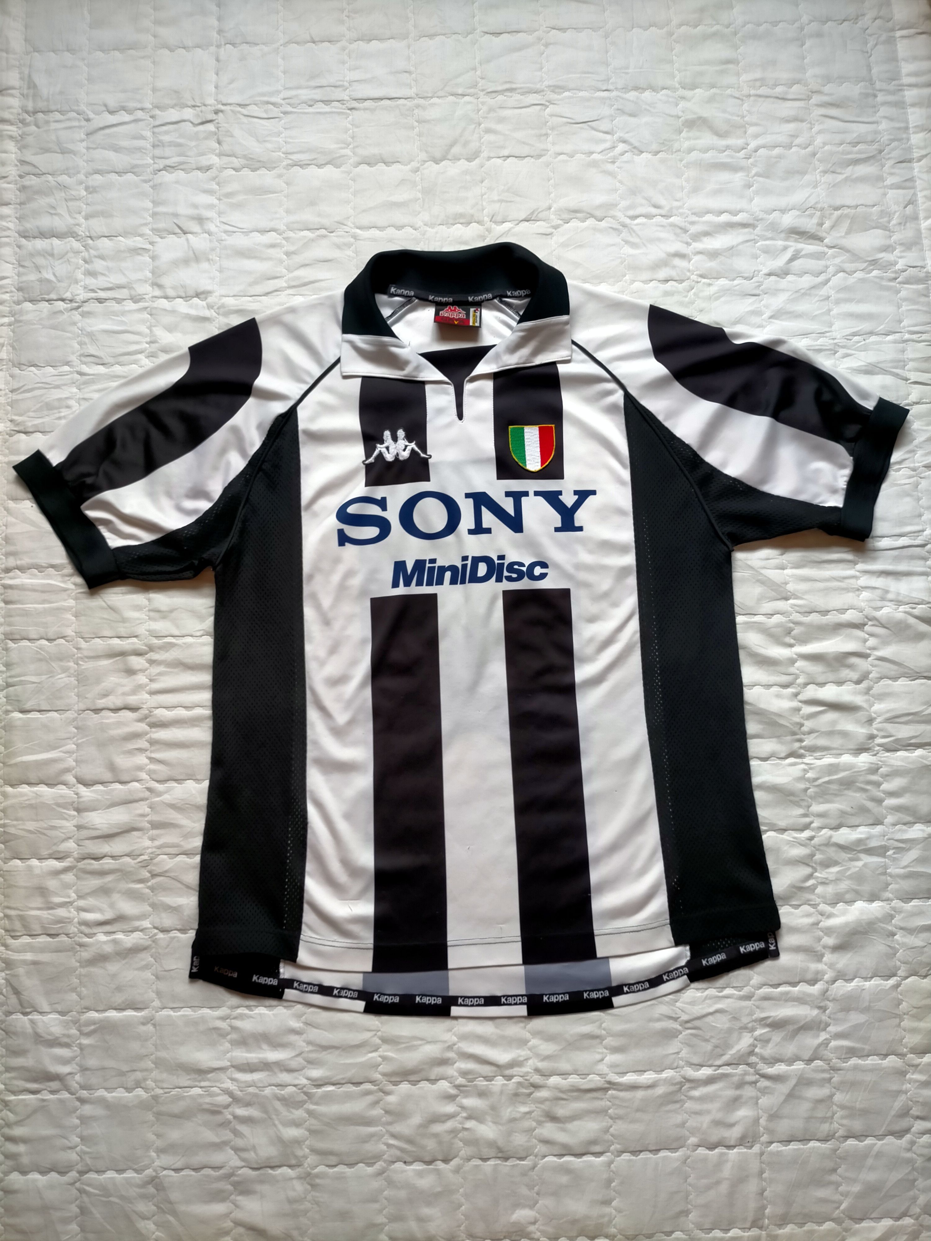 Kappa Vintage Juventus 1997/98 Kappa Jerseys Size US L / EU 52-54 / 3 - 9 Thumbnail