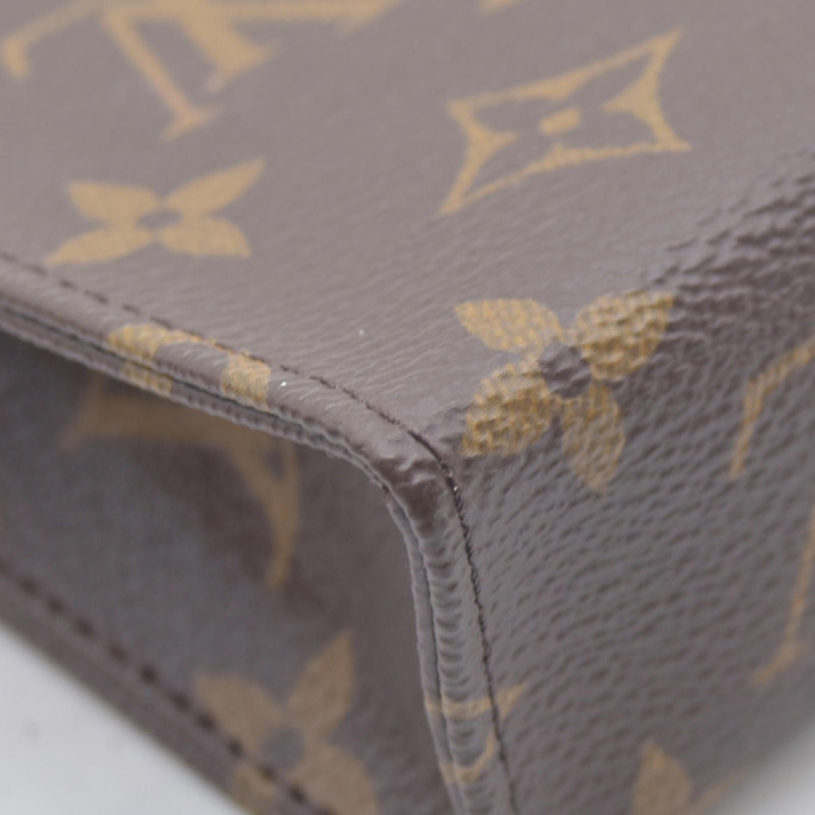 Louis Vuitton $700 Louis Vuitton Monogram Toiletry Pouch 15 Fuchsia RFID Size ONE SIZE - 10 Thumbnail