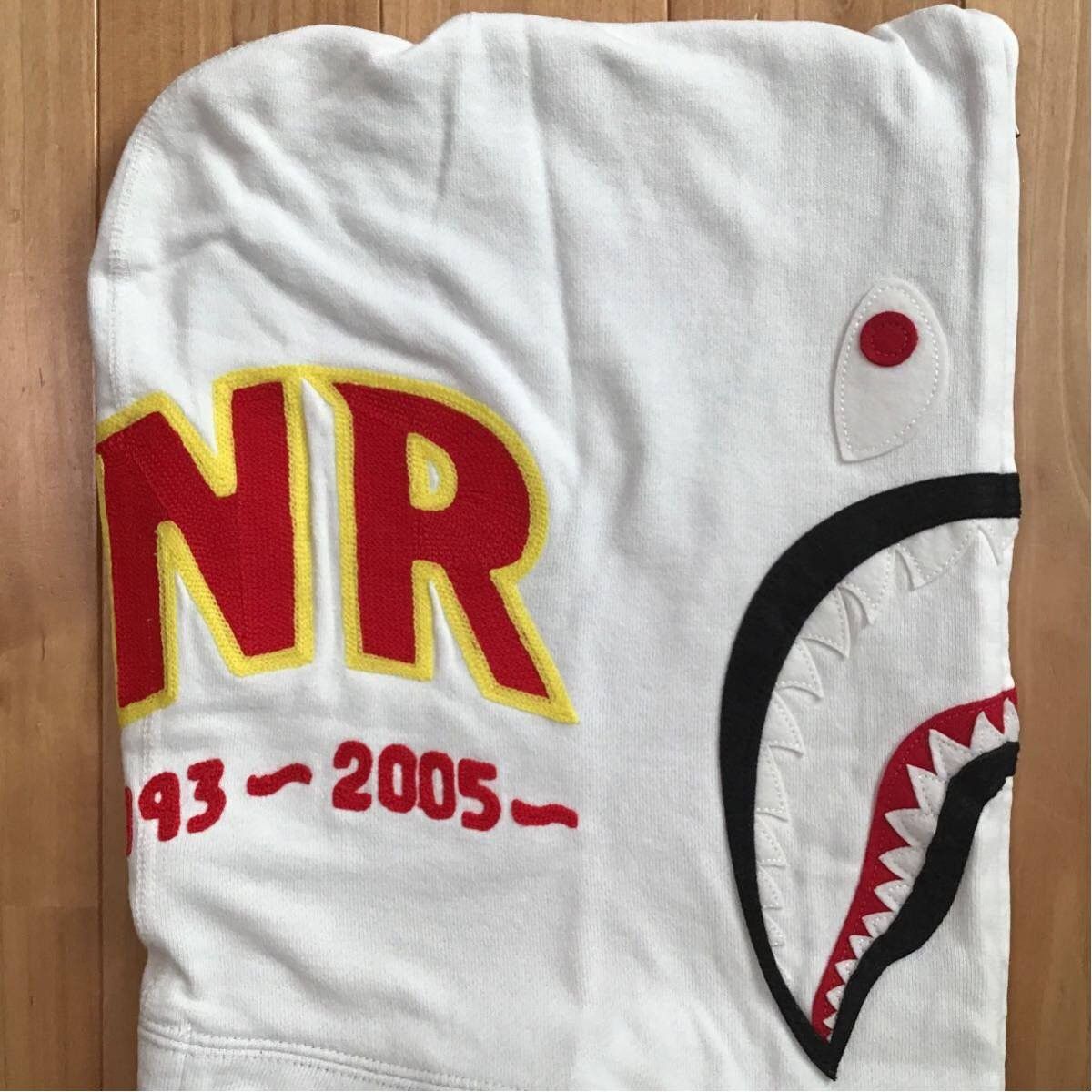 Bape 2005 BAPE 2nd Shark full zip hoodie White a bathing ape NIGO Size US M / EU 48-50 / 2 - 4 Thumbnail