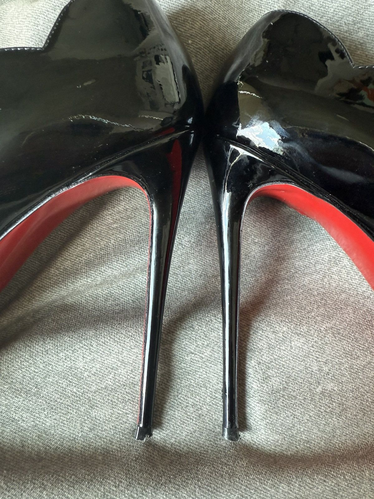 Christian Louboutin Black patent platform louboutins with peep toe Size US 8.5 / IT 38.5 - 9 Thumbnail
