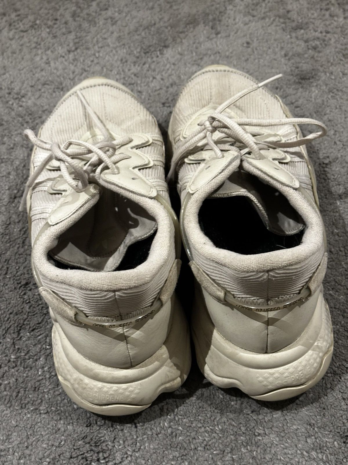 Adidas Adidas Ozweego Chalk White / Clear Brown Size US 12 / EU 45 - 2 Thumbnail